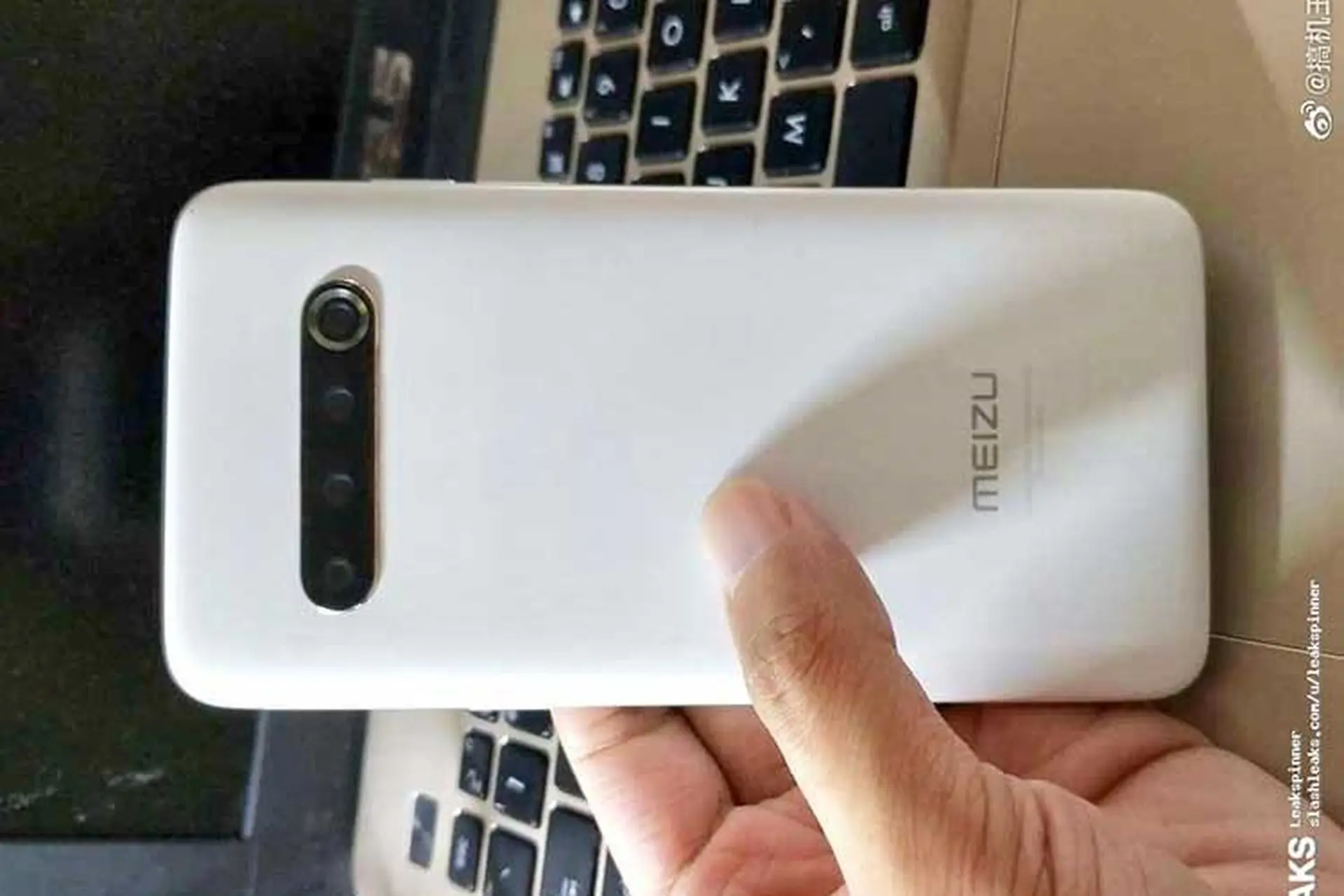 Rò rỉ ảnh thực tế của Meizu 17 với 4 camera phía sau