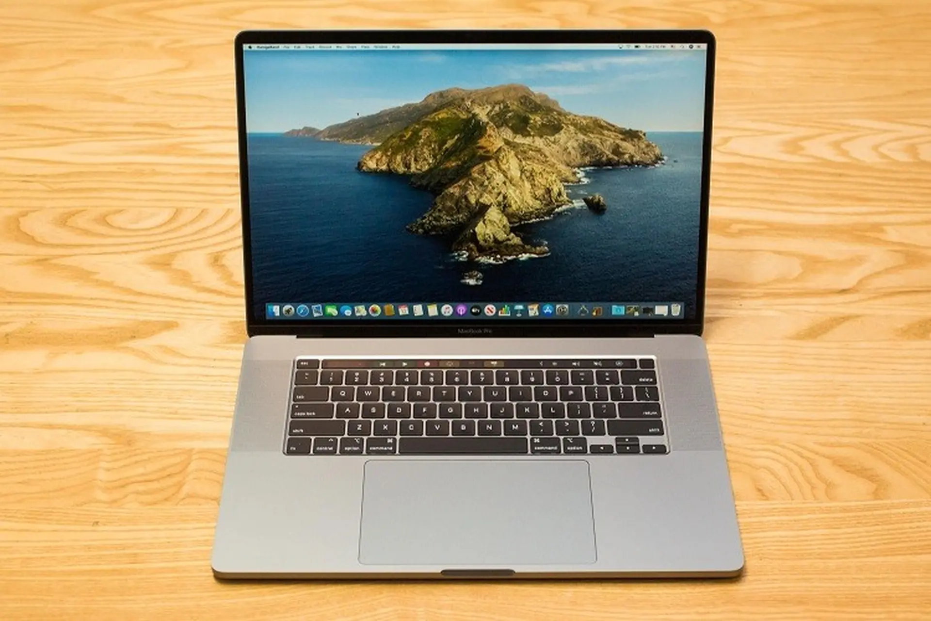 Apple sẽ ra mắt tới 6 thiết bị dùng màn hình Mini-LED 