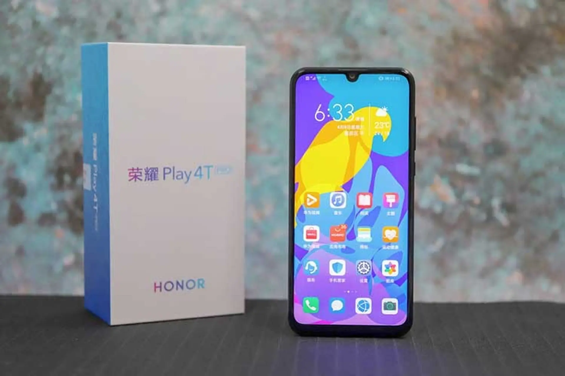 Trên tay Honor Play 4T Pro: Màn OLED, chip Kirin 810, 3 camera 48MP