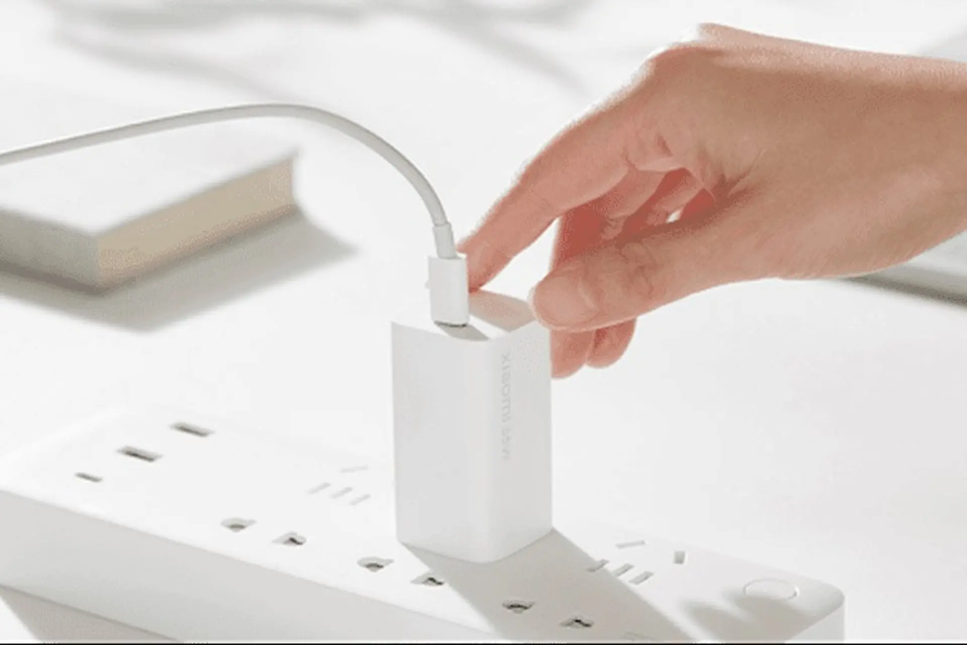 Bộ sạc 65W của Xiaomi bị dính lỗi bảo mật nghiêm trọng