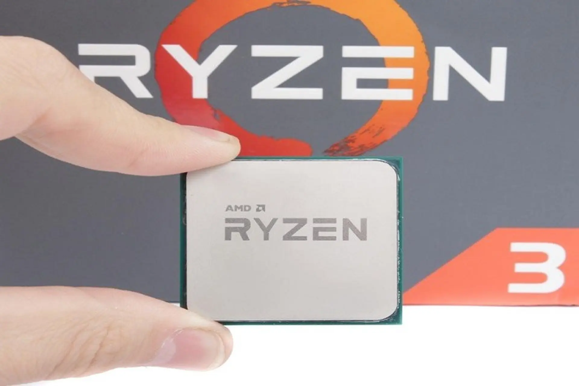 AMD chính thức ra mắt Ryzen 3 3300X và 3100 cùng chipset B550