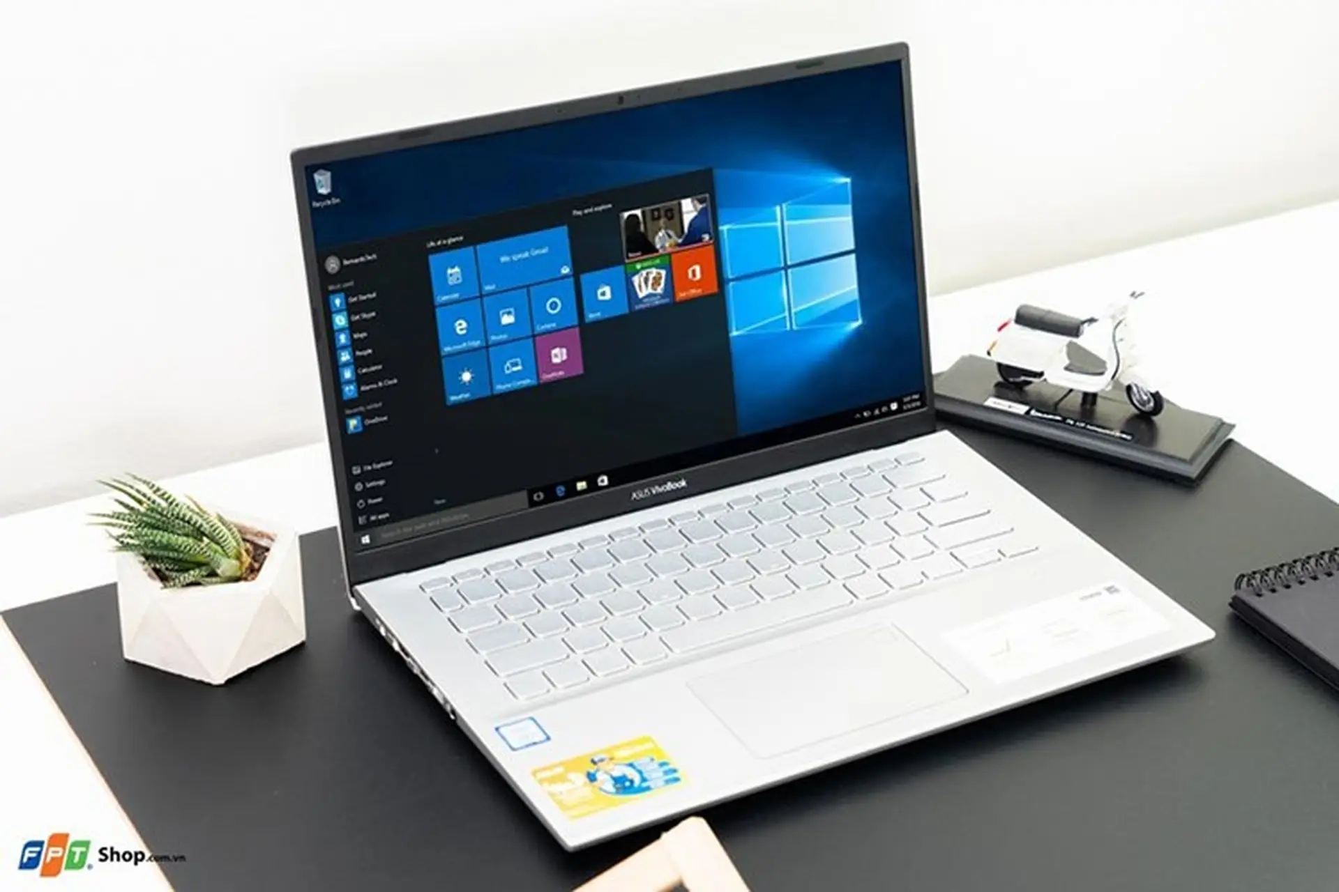 ASUS VivoBook 14 A412FA: laptop 14 inch siêu nhỏ gọn, siêu tốc độ với Intel Optane