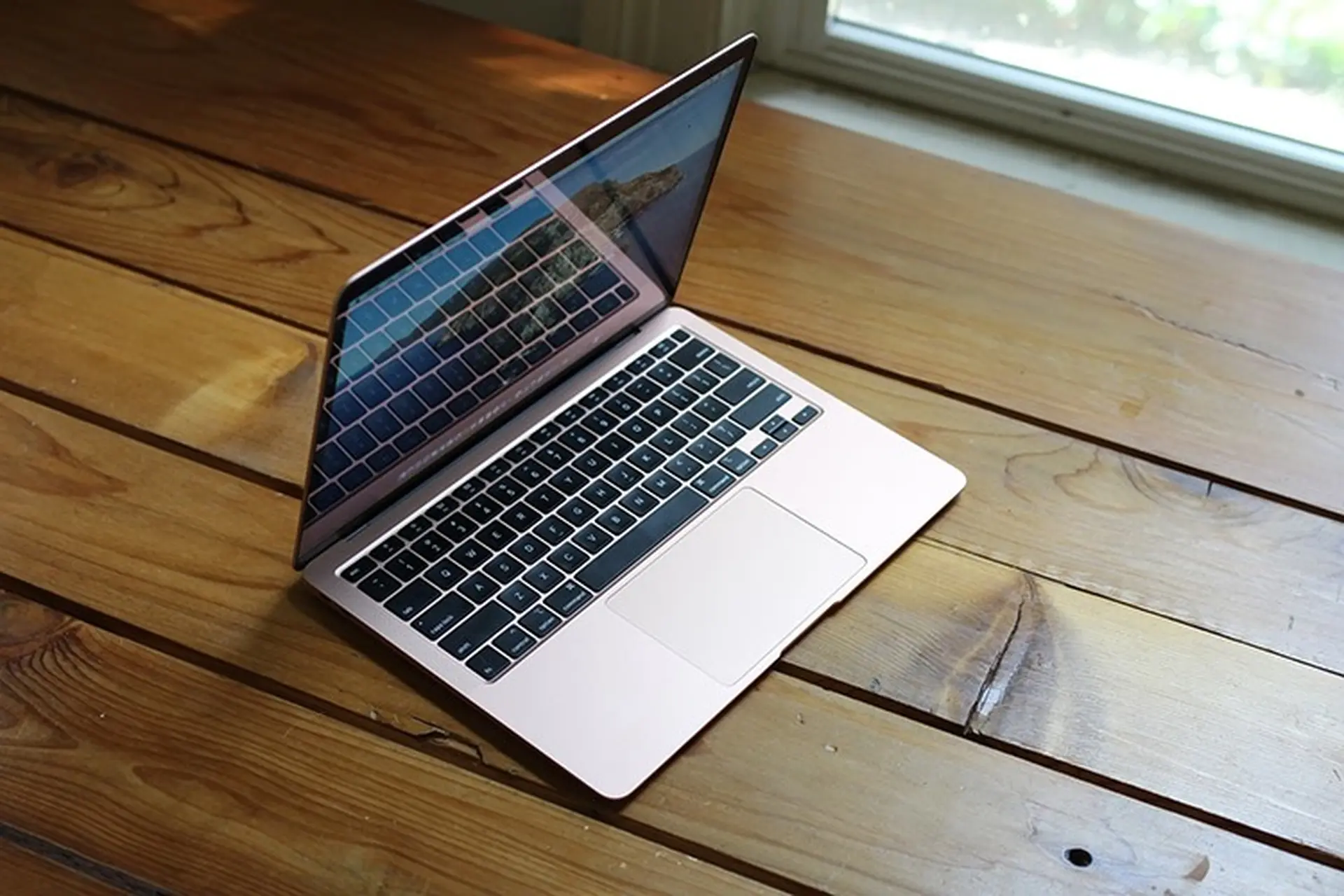 3 điểm khiến MacBook Air 2020 nổi trội hơn so với thế hệ cũ