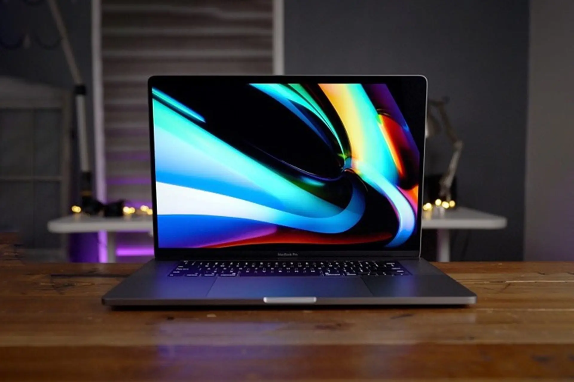 Apple MacBook Pro 14 inch có thể ra mắt vào năm 2021