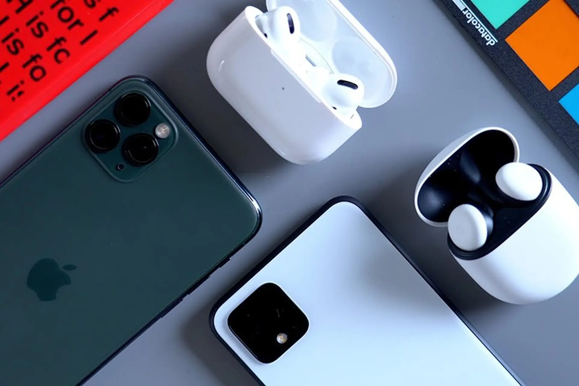 iPhone12 Proと8とAirPods iPhone12 Proと8とAirPods iPhone 12 Proレビュー！8から乗り換えて感じた