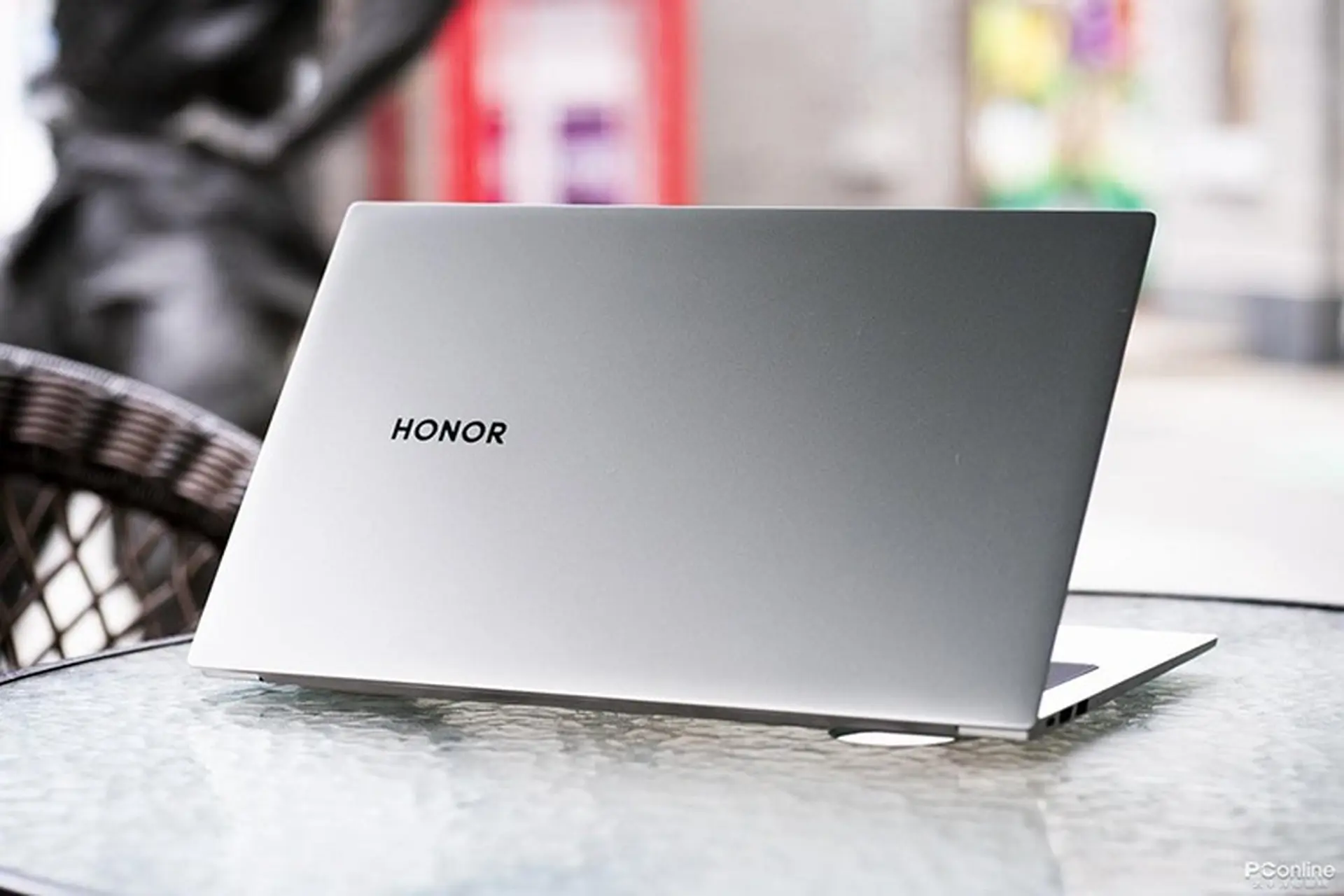 Honor MagicBook Pro 2020 trình làng: Màn hình 16.1 inch, chip thế hệ thứ 10