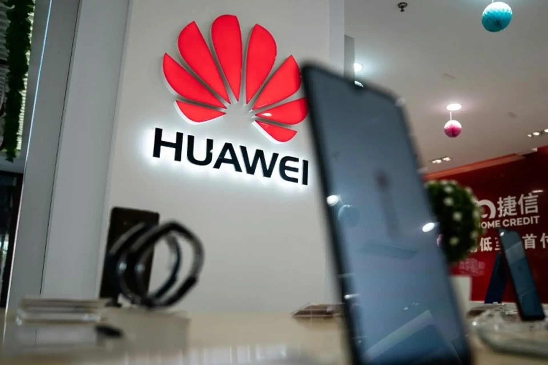 Huawei bán hơn 15 triệu smartphone 5G, chiếm 33% thị phần di động 5G toàn cầu