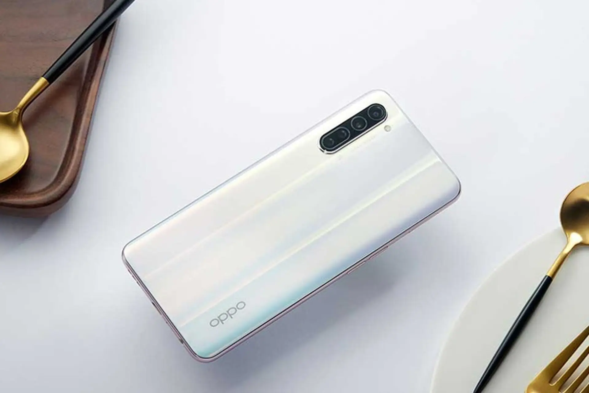 OPPO công bố OPPO Reno3 sẽ lên kệ tại Việt Nam, giá dự kiến và quà tặng đặt trước hấp dẫn