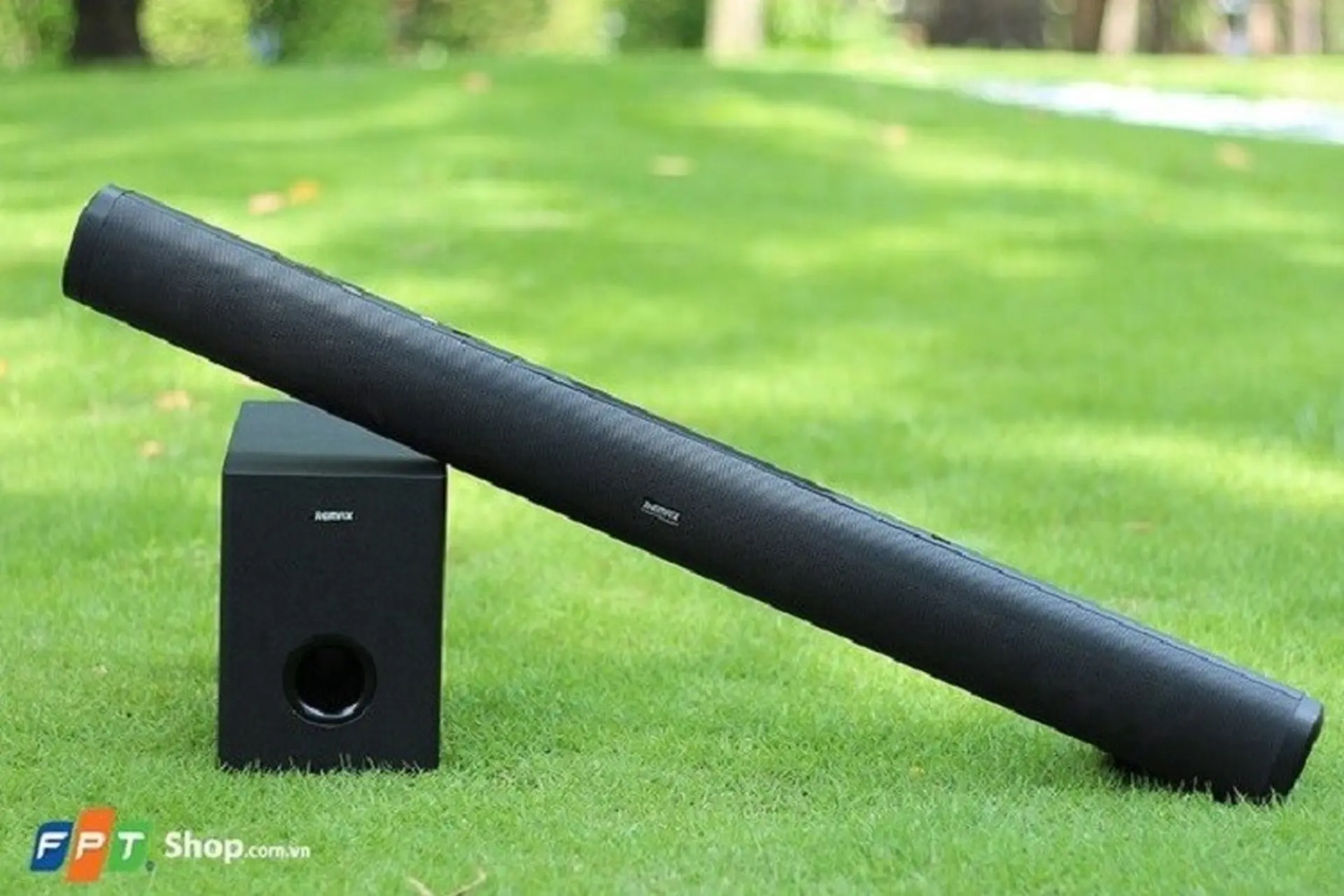 Đây là danh sách loa bluetooth đáng mua nhất mùa hè 2020 này