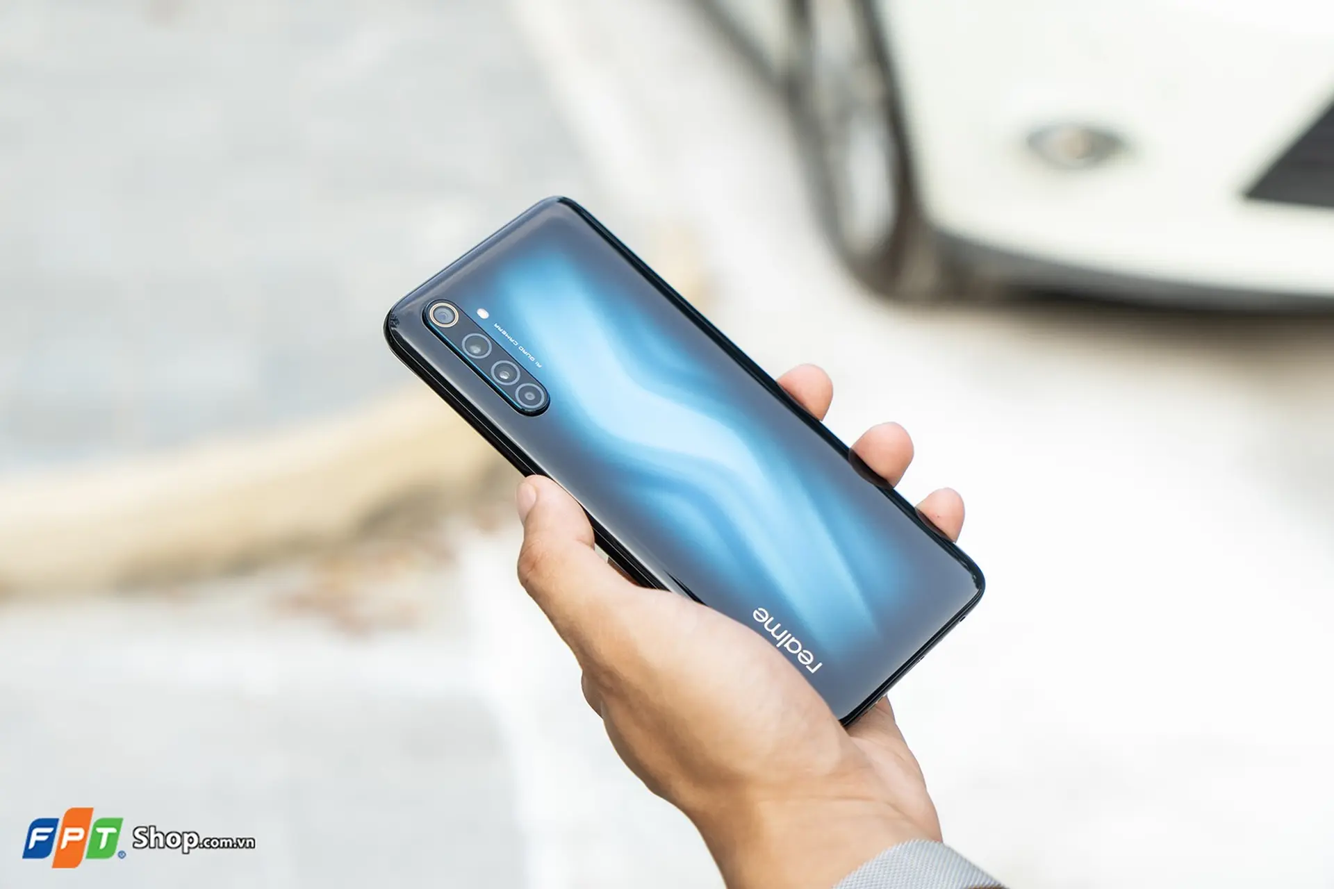 So với các đối thủ, Realme 6 Pro có những điểm nổi bật nào?