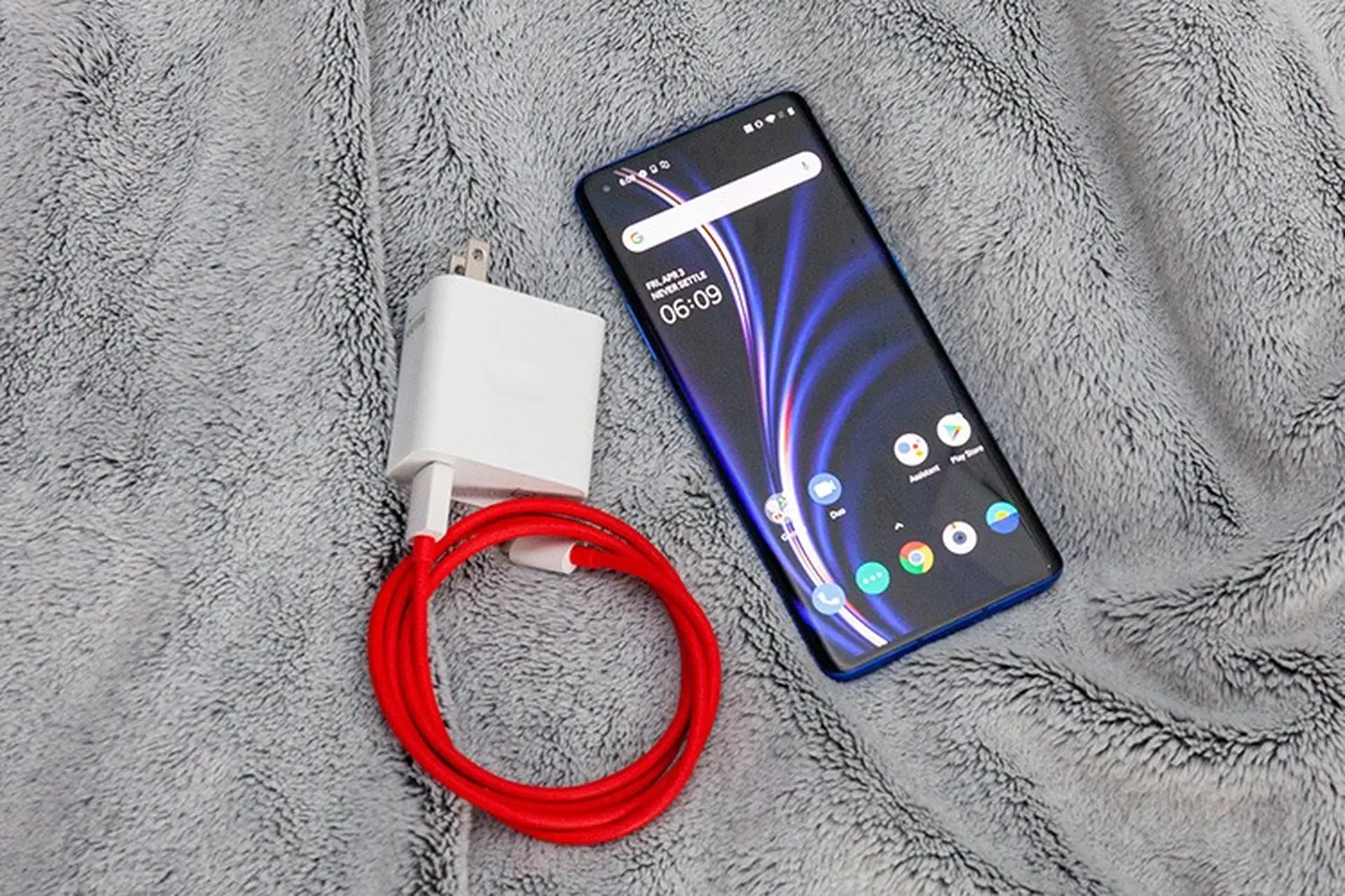 Bộ sạc nhanh 65W của OnePlus vừa đạt chứng nhận, sẽ ra mắt cùng OnePlus 8T series?