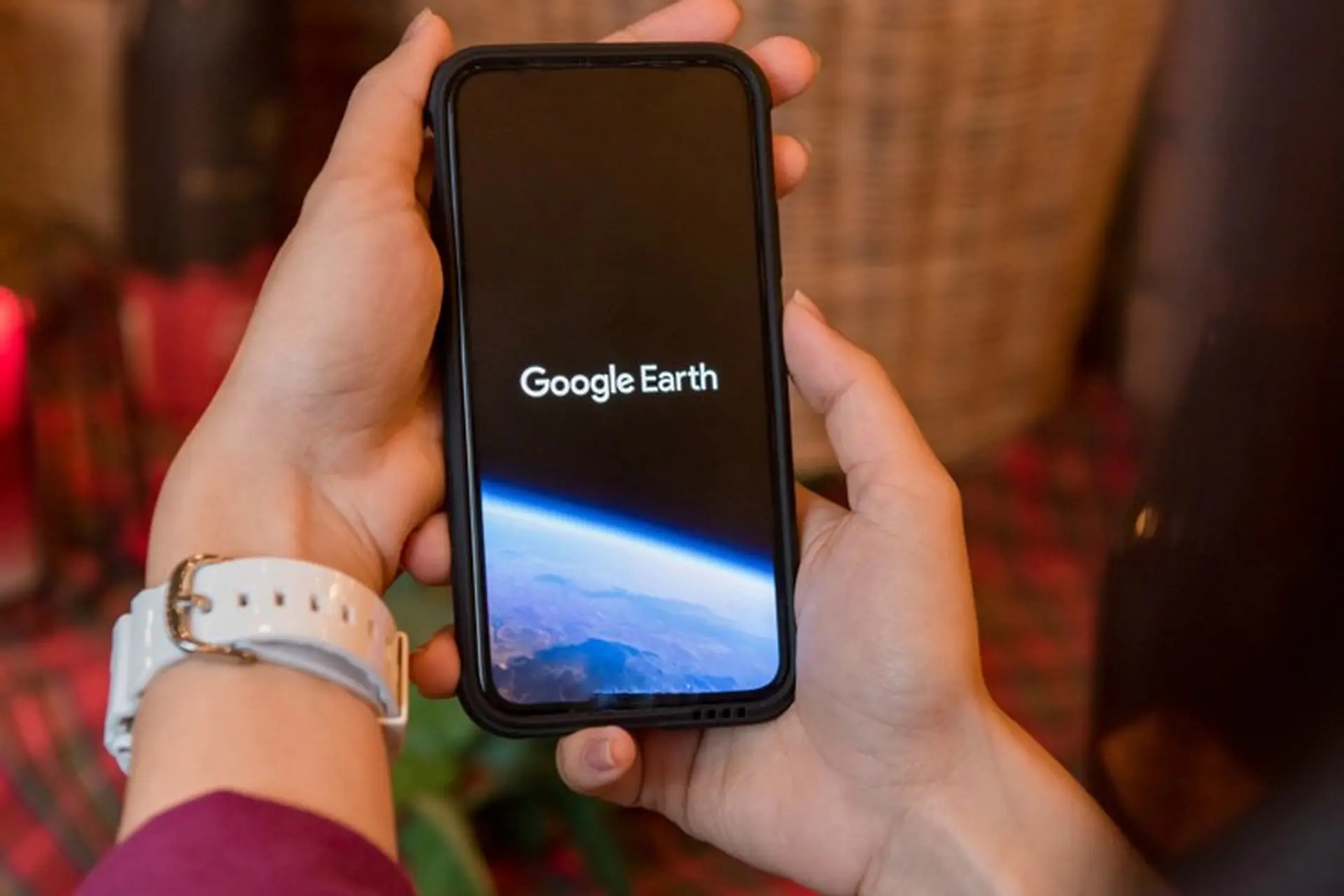 Google Earth sẽ sớm cập nhật chế độ Dark Mode cho Android 10