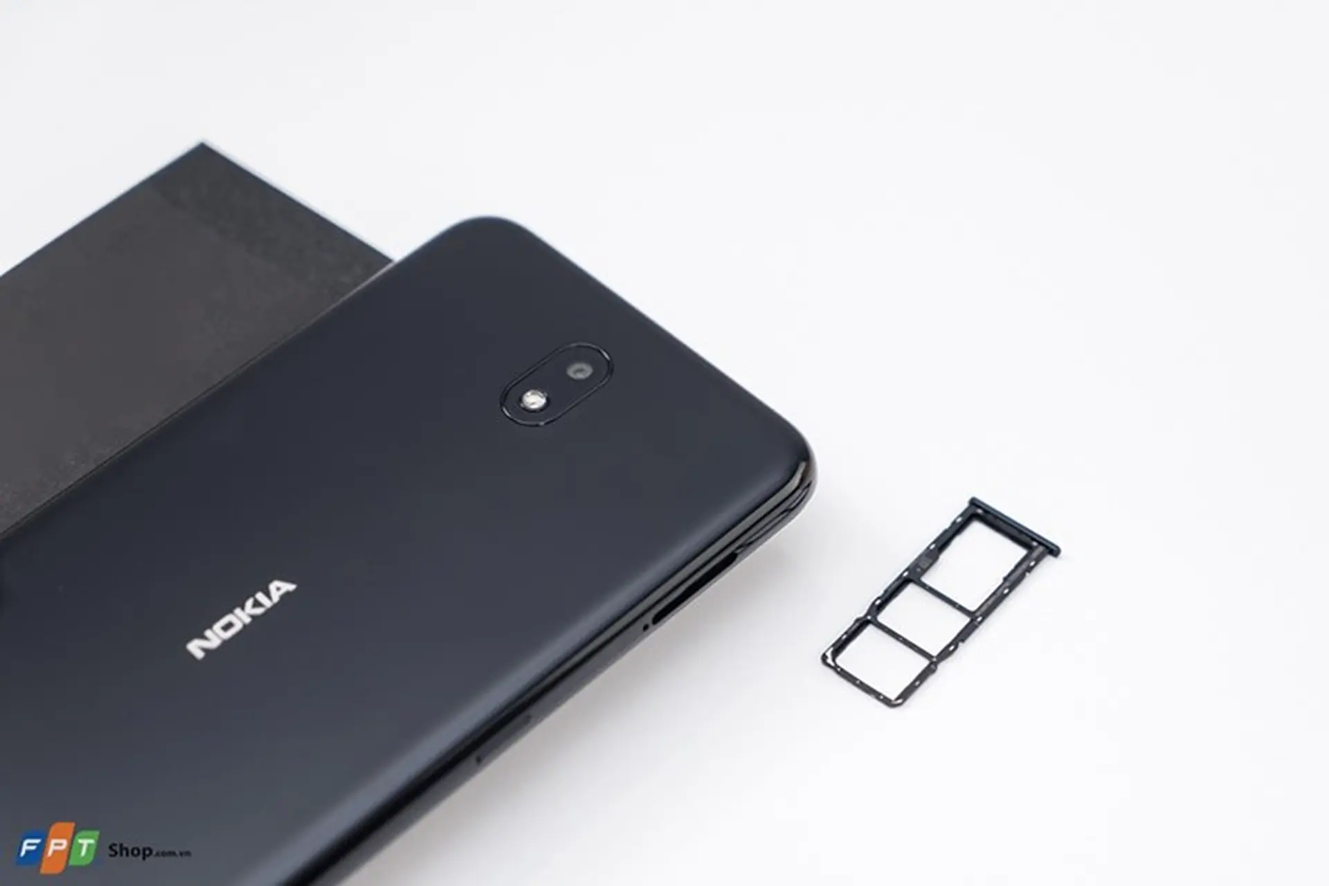 Tầm hơn 2 triệu, Nokia 3.2 mang đến mọi thứ bạn cần trong một mức giá hợp lý