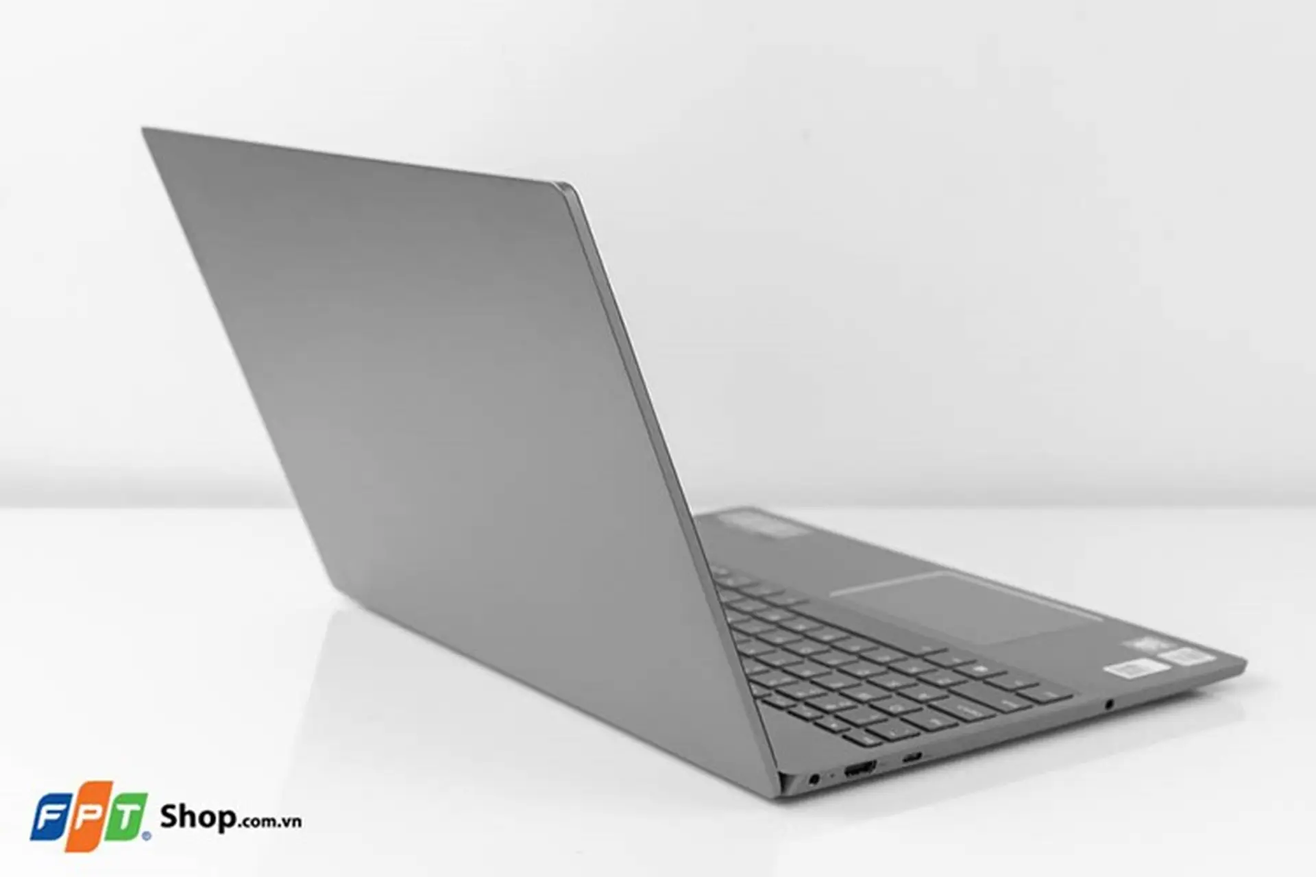 Trên tay Lenovo IdeaPad S540-15IML: laptop mỏng nhẹ, cấu hình mạnh cho công việc