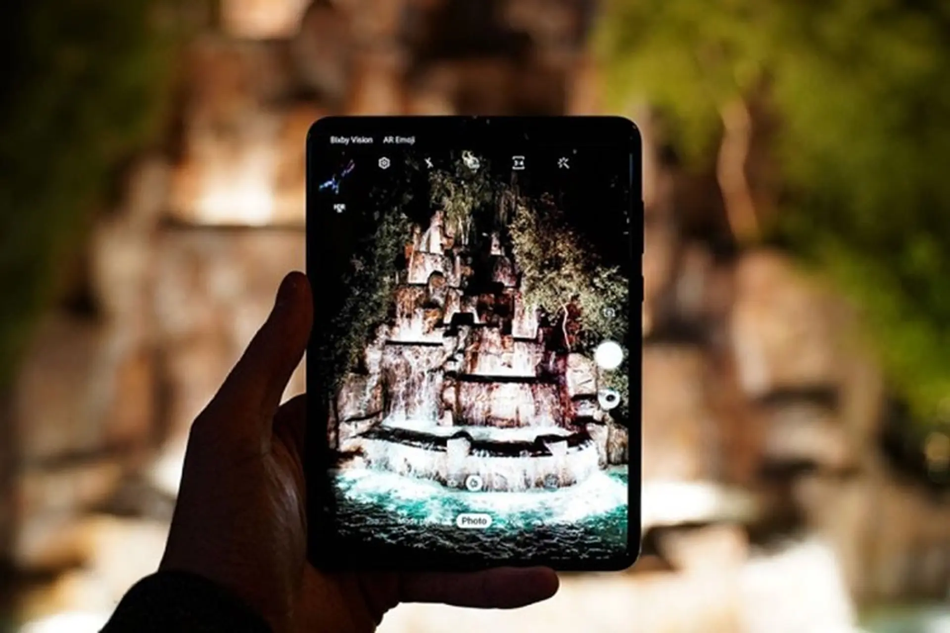 Samsung Galaxy Fold Lite với giá 900 USD được đồn đoán sẽ ra mắt vào năm tới