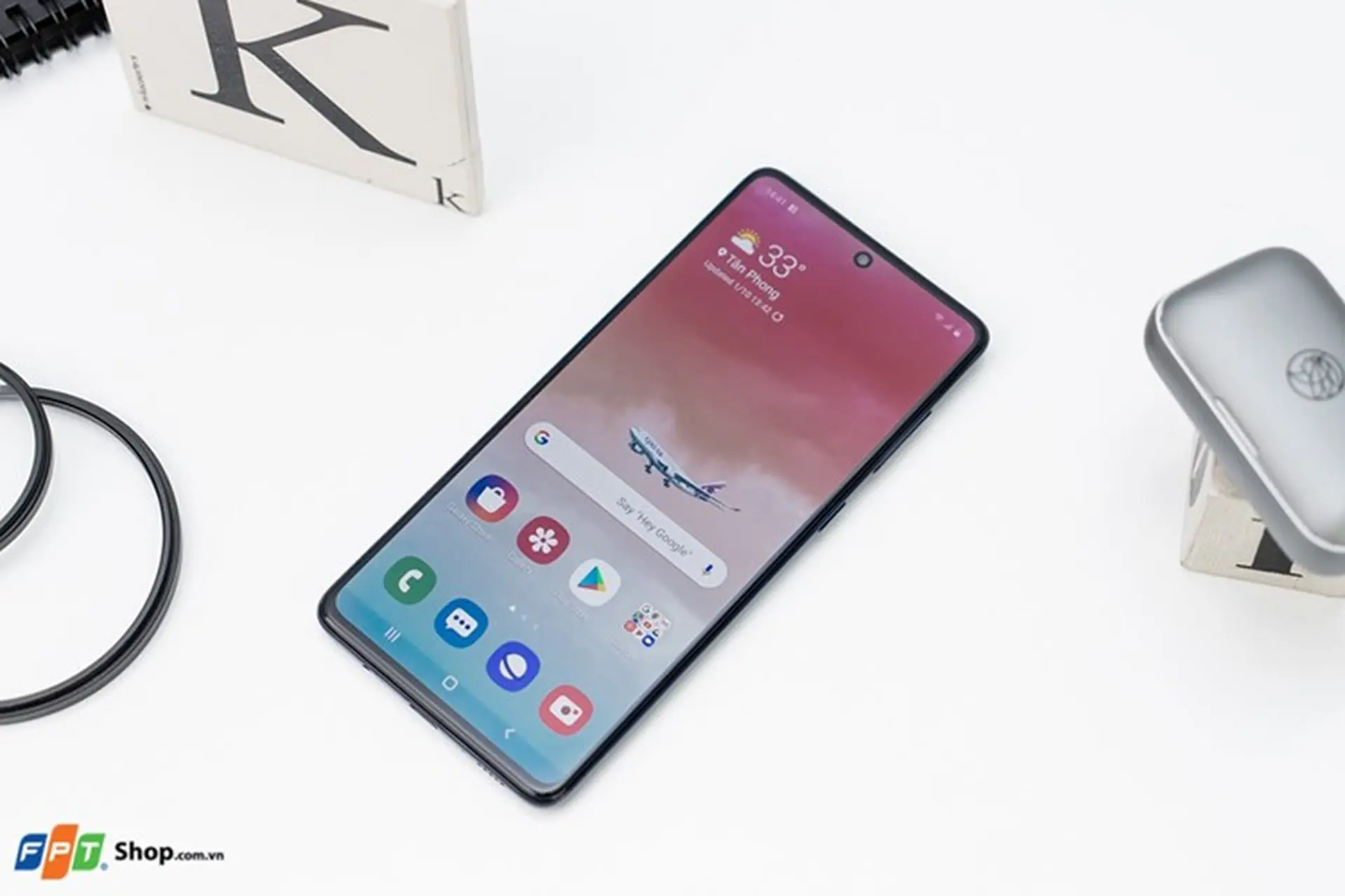 Khoảng 8 triệu, chọn Samsung Galaxy A71 hay Oppo Reno3?