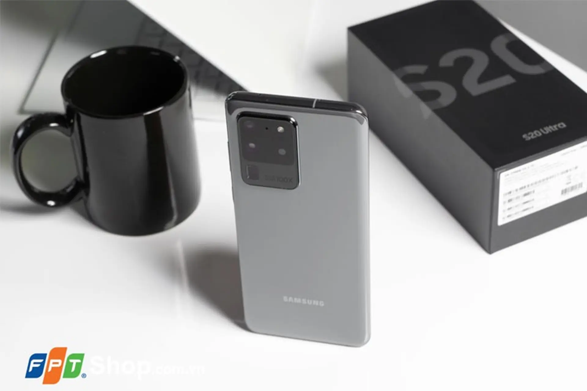 Samsung Galaxy S20 nhận cập nhật đợt ba trong tháng 7, cải thiện kết nối mạng viễn thông