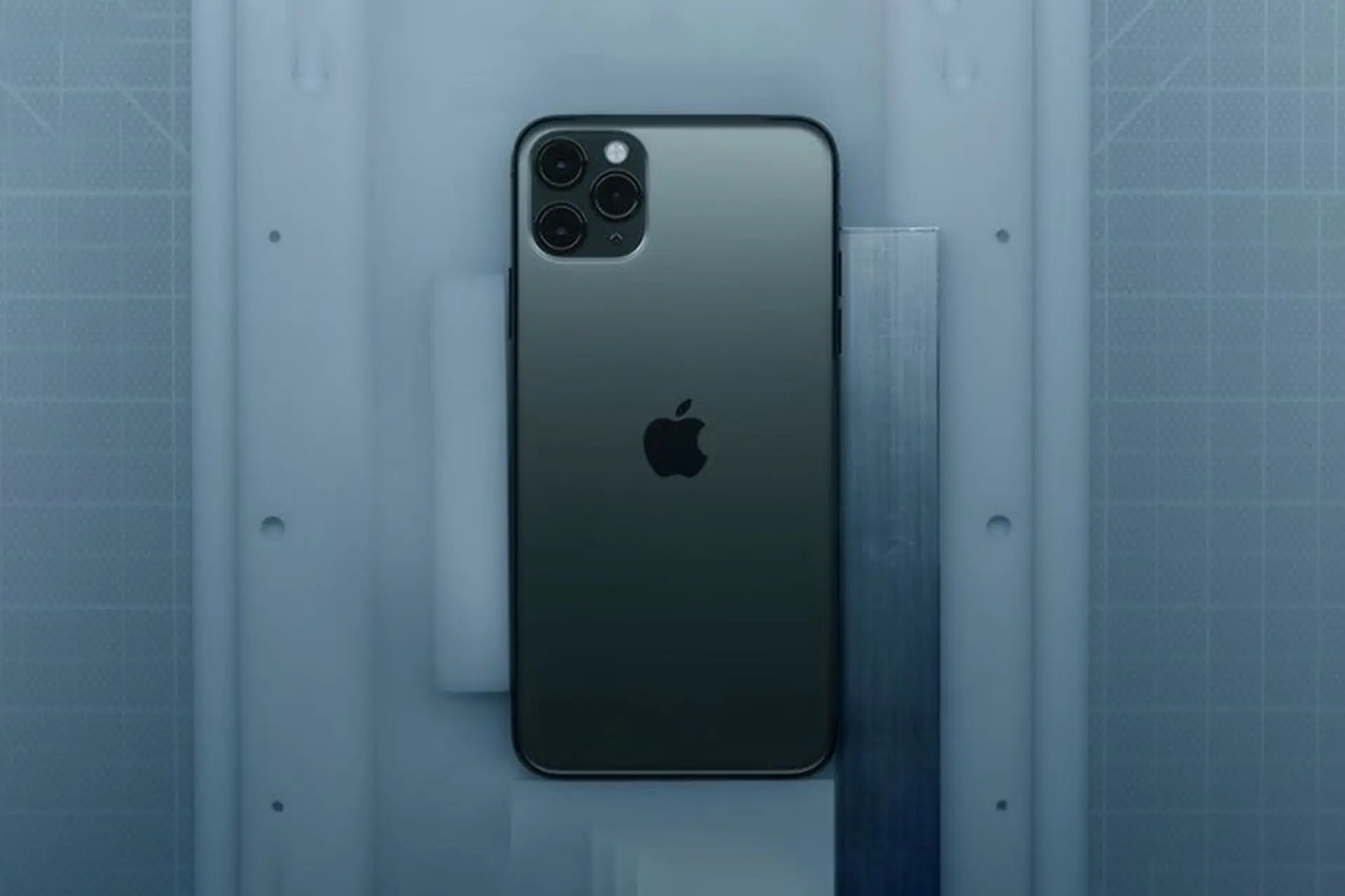 Đối tác sản xuất AirPods của Apple vừa mua lại nhà máy lắp ráp iPhone tại Trung Quốc