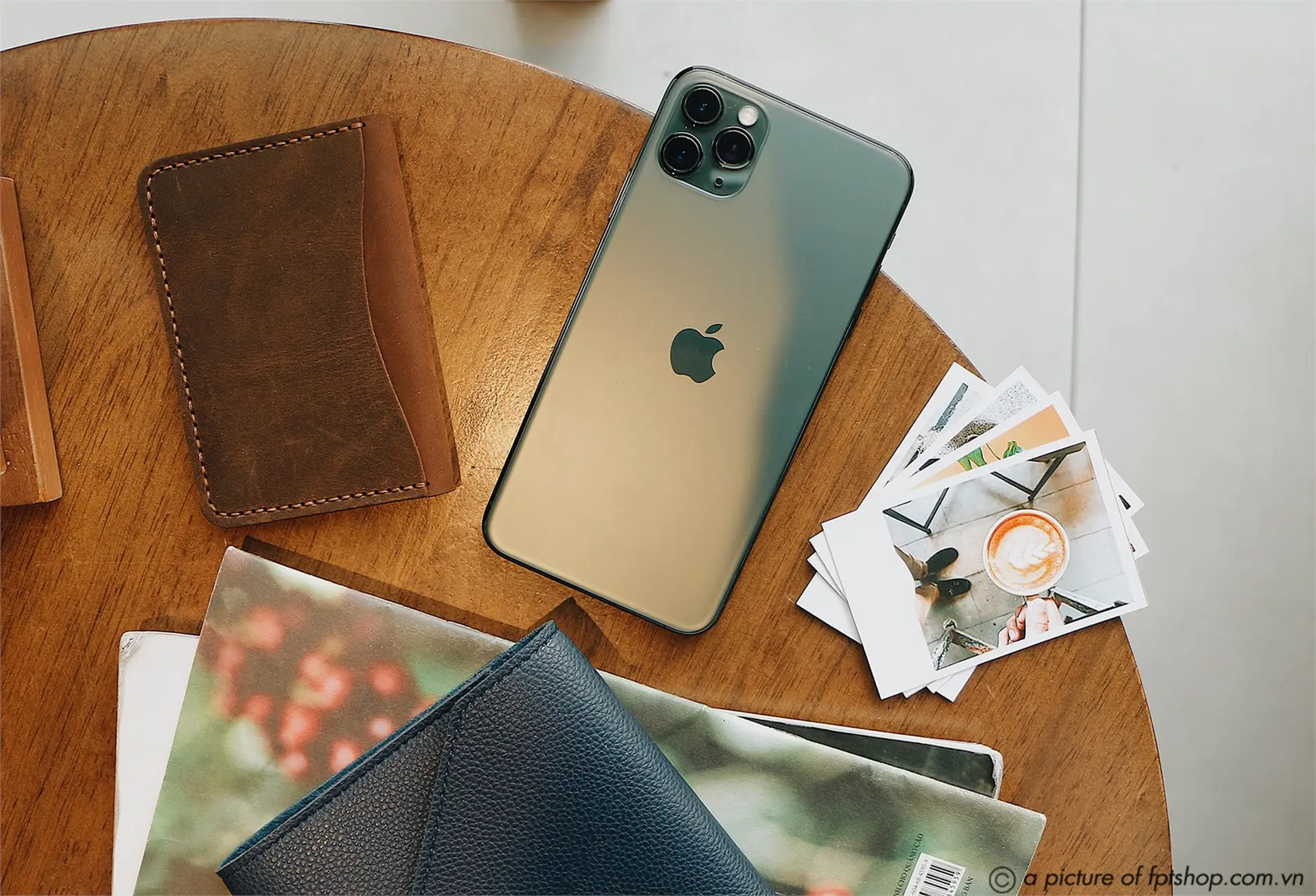 FPT Shop giảm ‘sốc’ đến 10 triệu đồng cho điện thoại và laptop