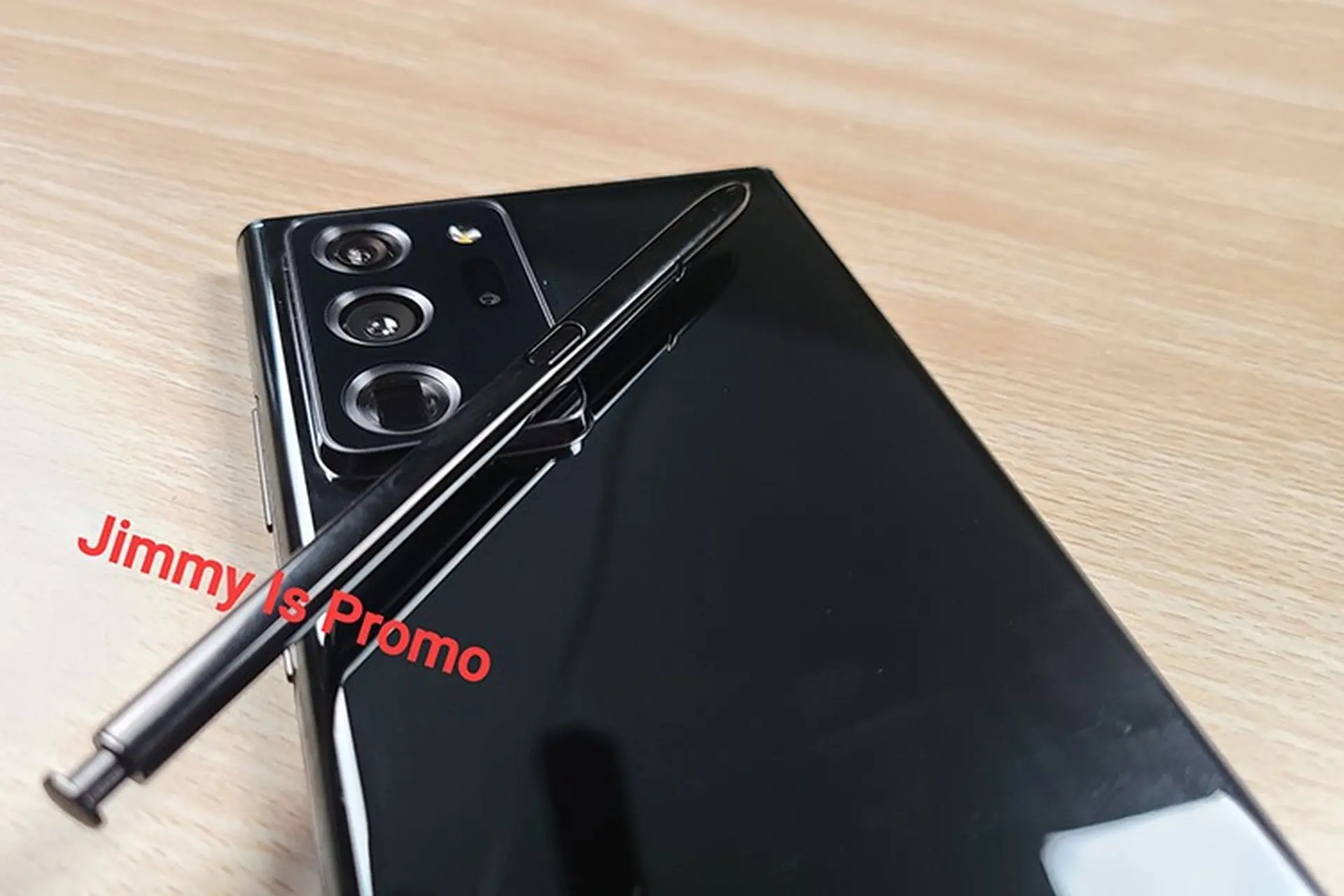 Samsung Galaxy Note 20 lộ diện bản demo trên tay người dùng