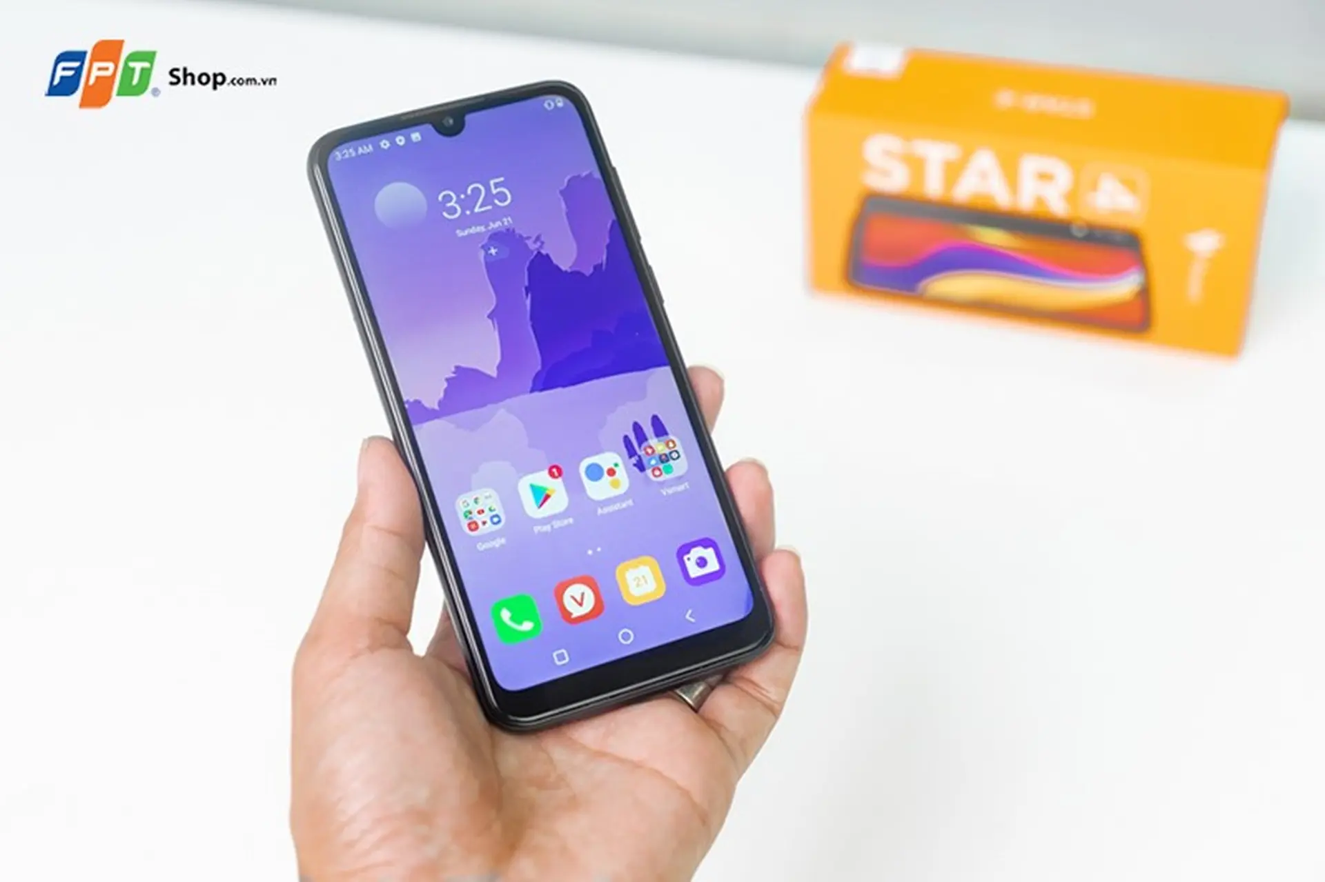 Chỉ 249.000 đồng/ tháng để sở hữu Vsmart Star 4 tại FPT Shop