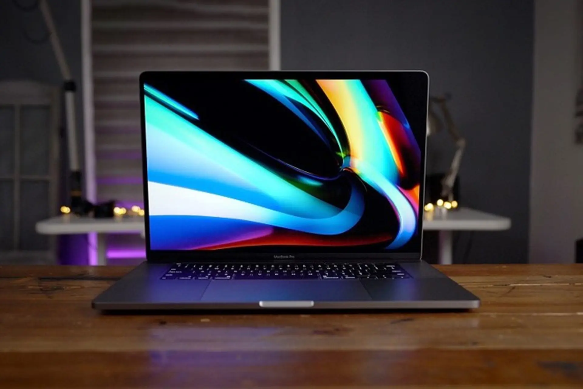 MacBook Pro 14 inch với màn hình mini-LED có thể ra mắt vào năm 2021