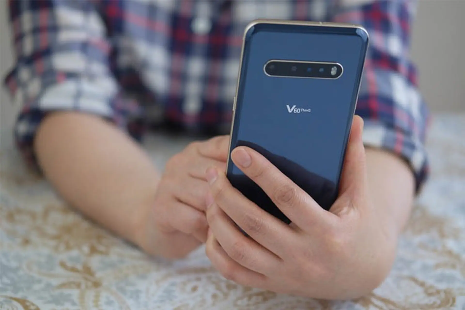 DxOMark: Mặc dù là flagship, camera của LG V60 ThinQ chỉ ngang ngửa iPhone SE 2020