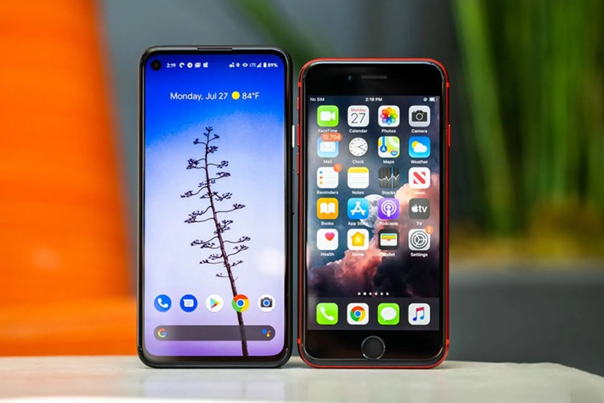 So sánh cấu hình Google Pixel 4a và iPhone SE 2020