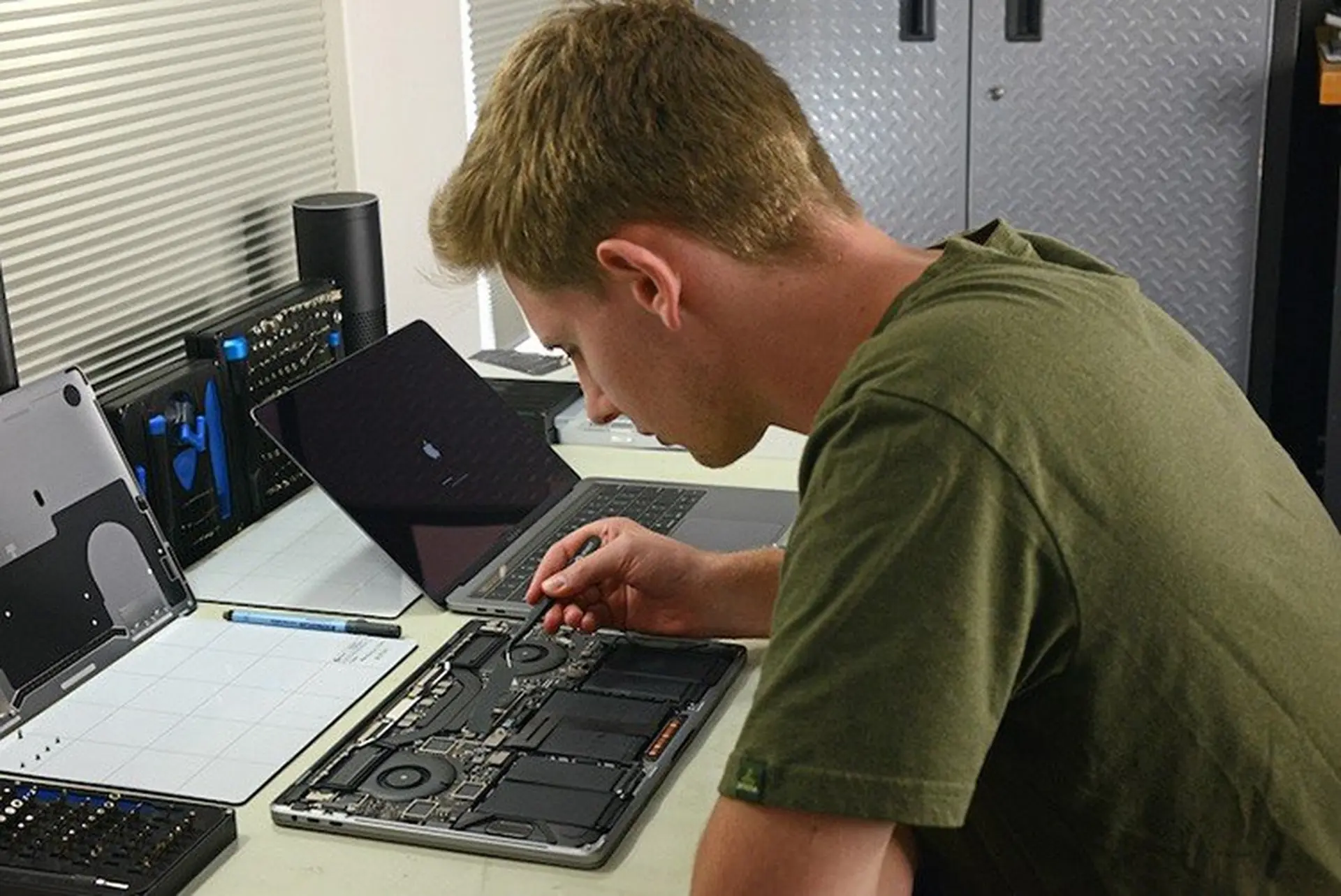 Chương trình sửa chữa độc lập của Apple hiện đã hỗ trợ cho máy Mac
