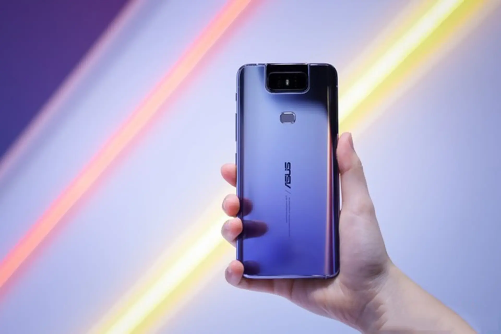 ASUS ZenFone 7 lộ video teaser chính thức, xác nhận có camera lật