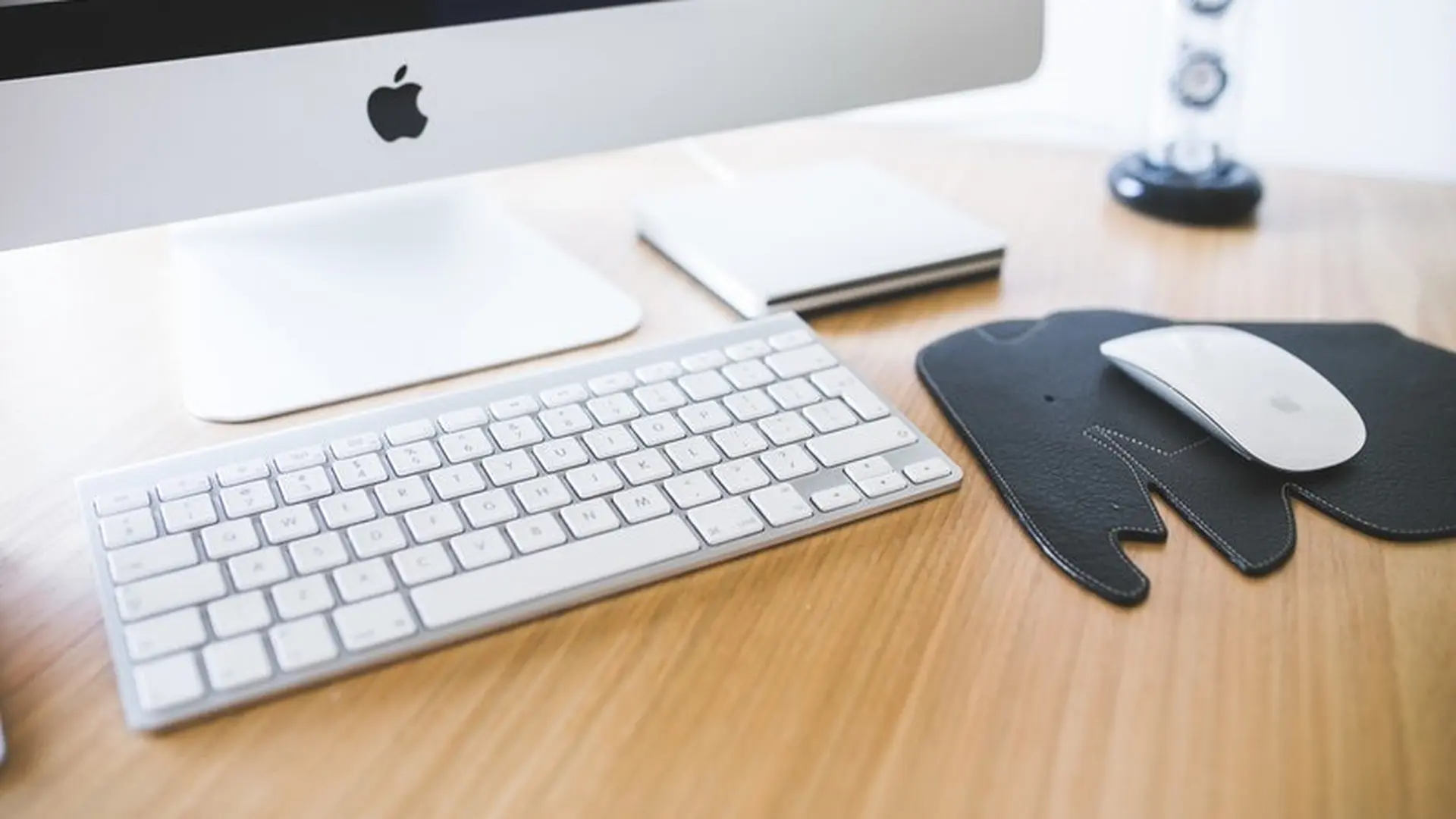 Đặt định dạng phim và hình ảnh cho bài thuyết trình Keynote
