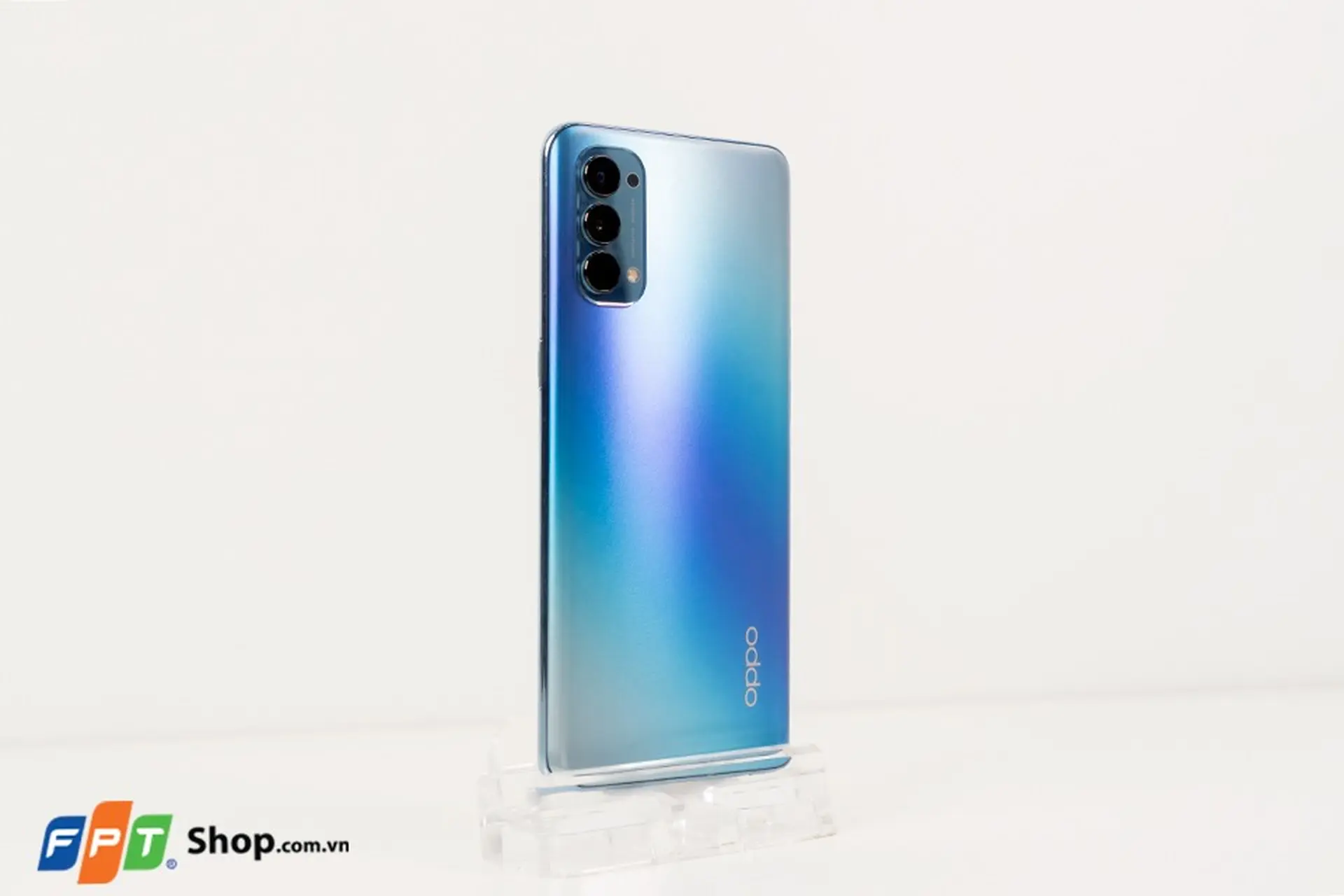 Những lý do nào bạn nên mua Oppo Reno4 trong tầm giá?