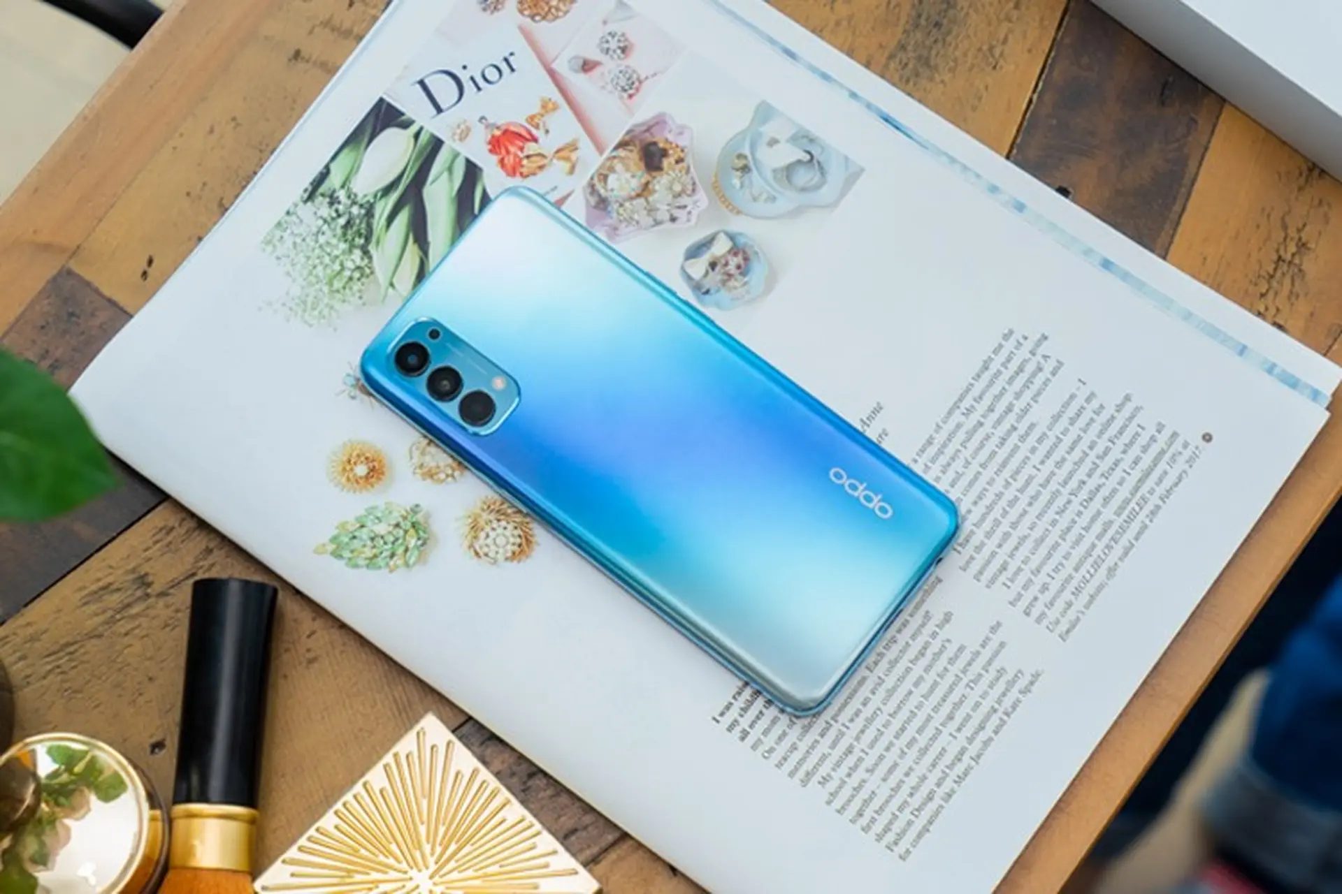 So sánh OPPO Reno3 và Reno4: Chọn smartphone nào "hời" hơn?