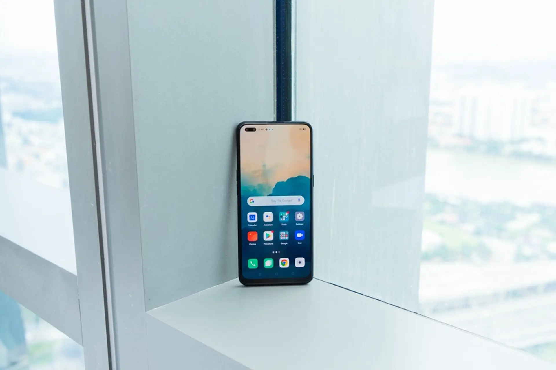 Gần 4000 đơn đặt hàng chỉ trong 5 ngày, OPPO Reno4 có gì mà “hot” đến thế?