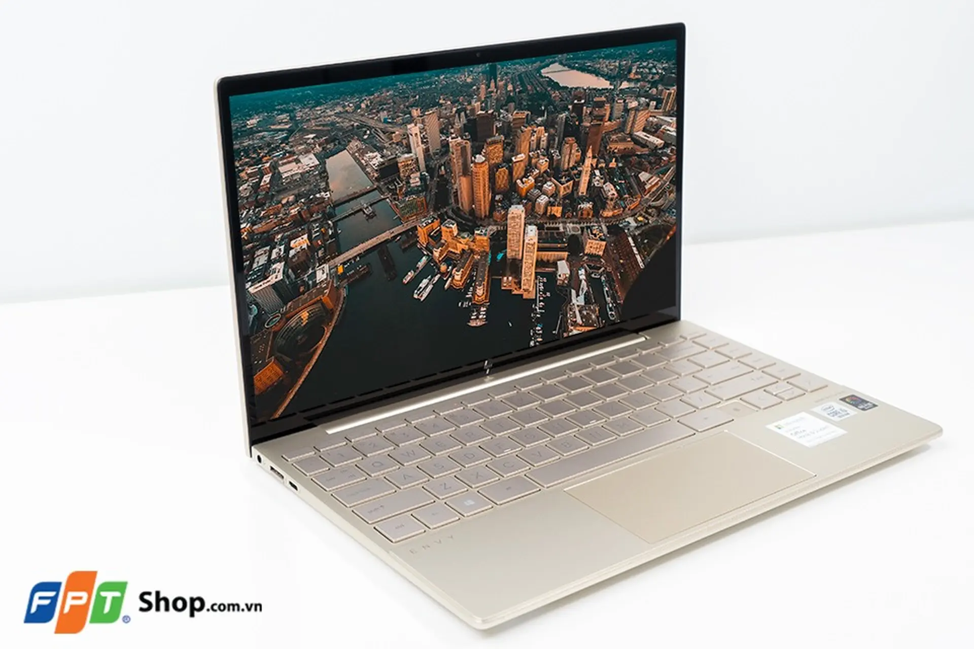 https://fptshop.com.vn/