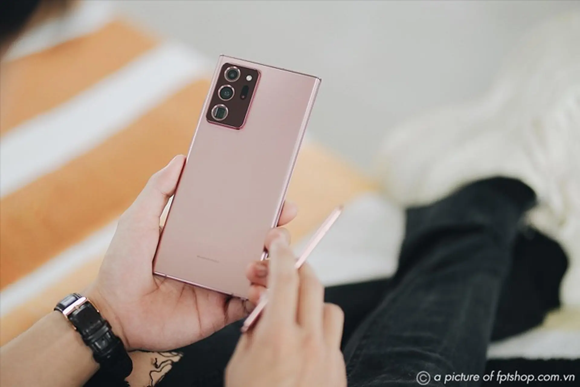 Nhờ bản cập nhật phần mềm mới, camera trên Samsung Galaxy Note 20 đã tốt nay còn tốt hơn