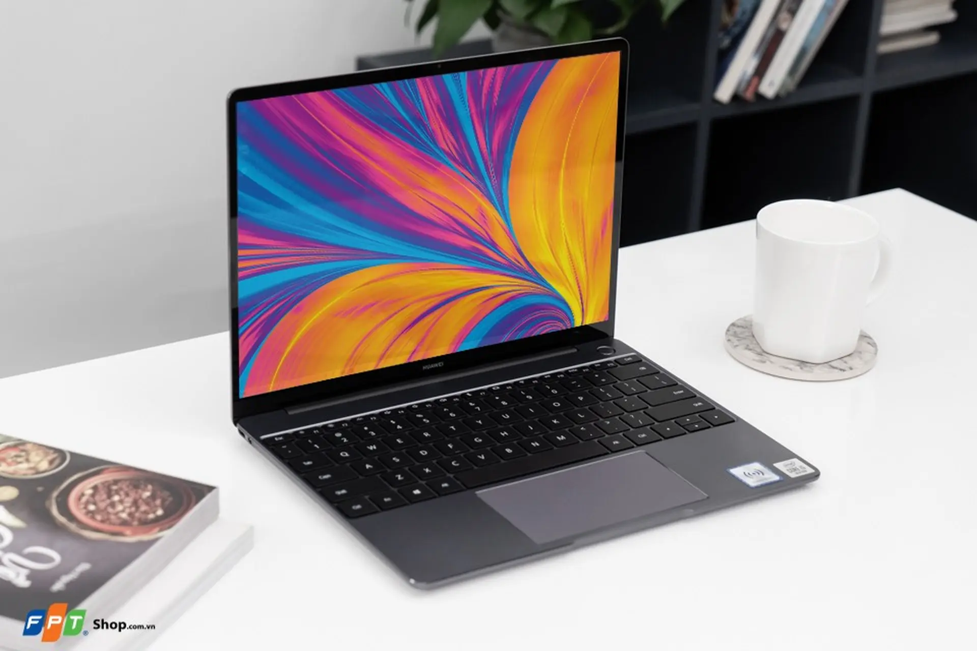 Nhận ngay loa cao cấp gần 7 triệu khi đặt trước Huawei MateBook 13 tại FPT Shop