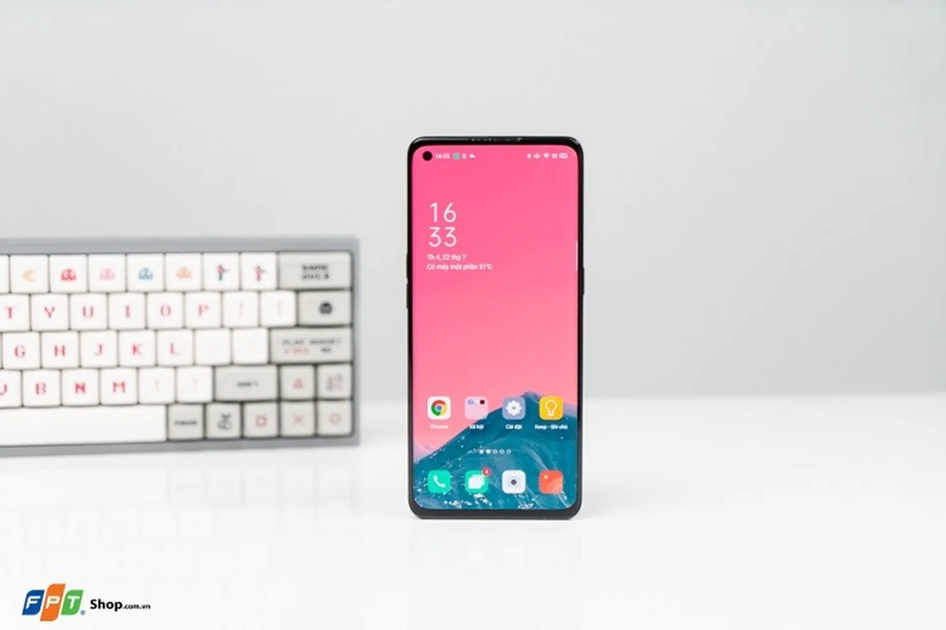 OPPO Reno4 Pro: Chiếc smartphone cận cao cấp vô cùng đáng mua