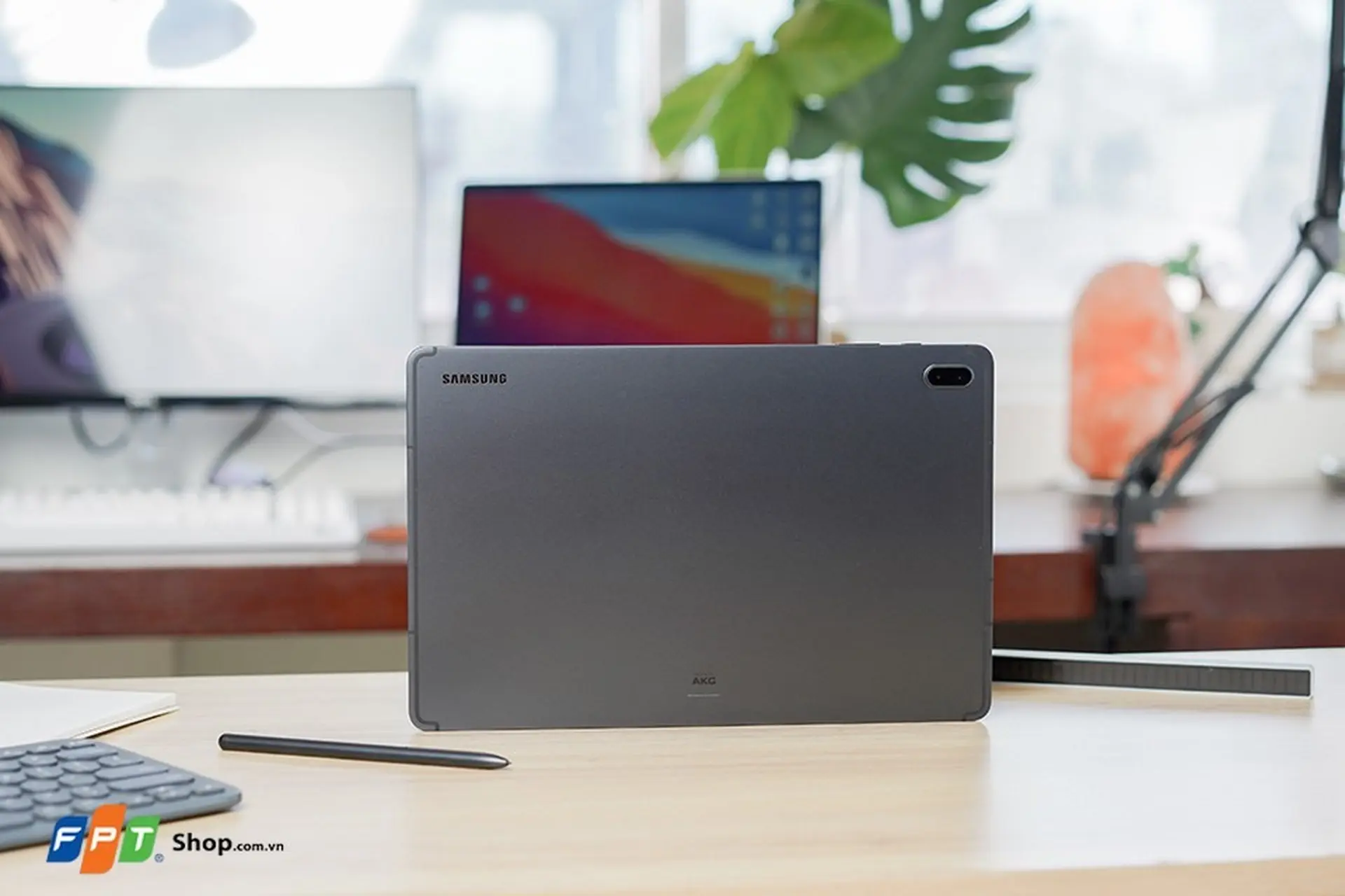 Nhận ngay mã giảm 599.000 đồng dùng mua bàn phím Logitech khi sở hữu Galaxy Tab S7 FE