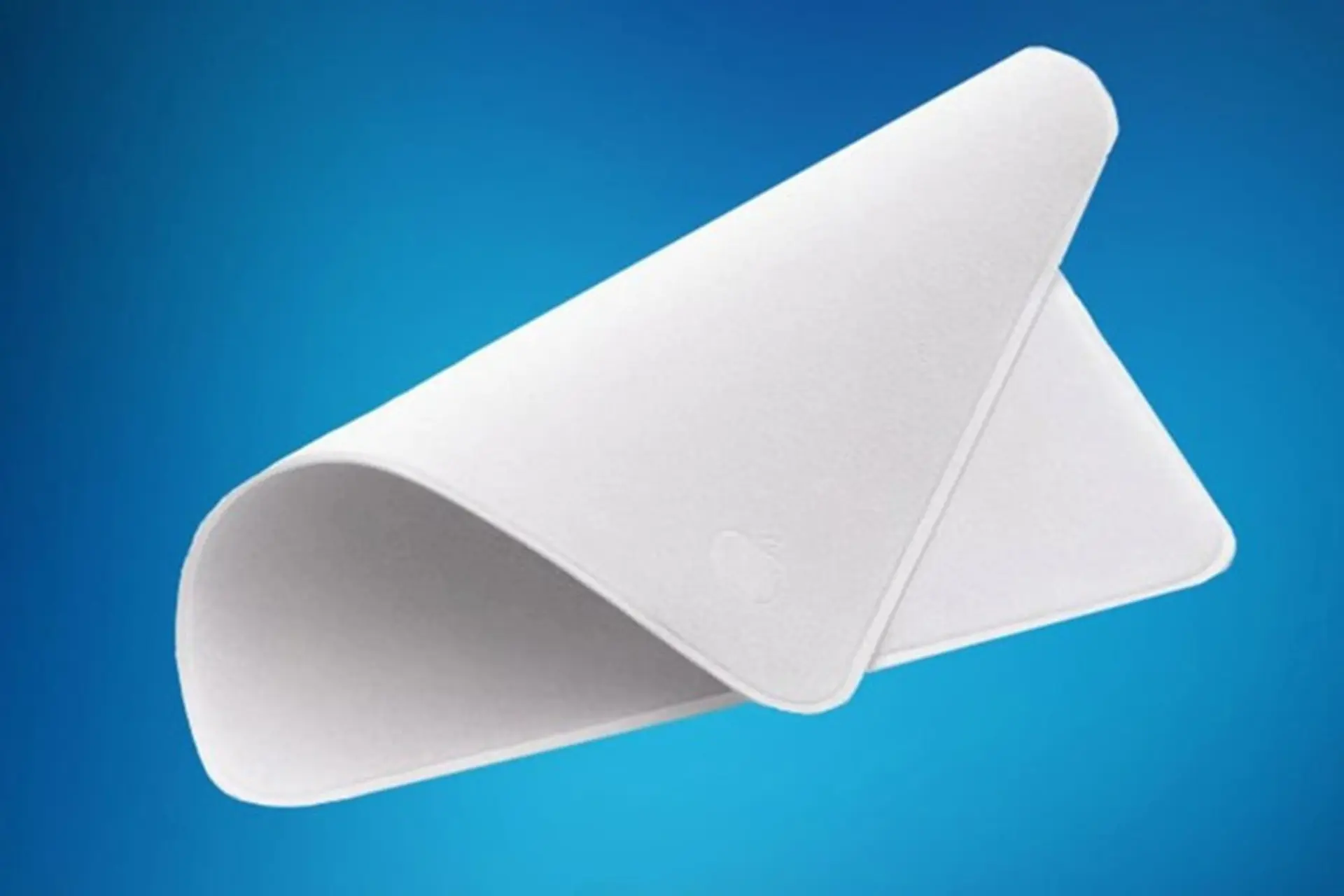 Khăn lau màn hình của Apple “cháy hàng”, người dùng muốn mua phải đợi 1 tháng