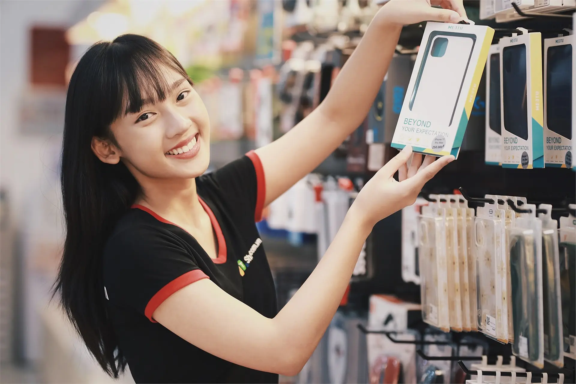 Giảm đến 50% cho khách hàng mua phụ kiện công nghệ tại FPT Shop