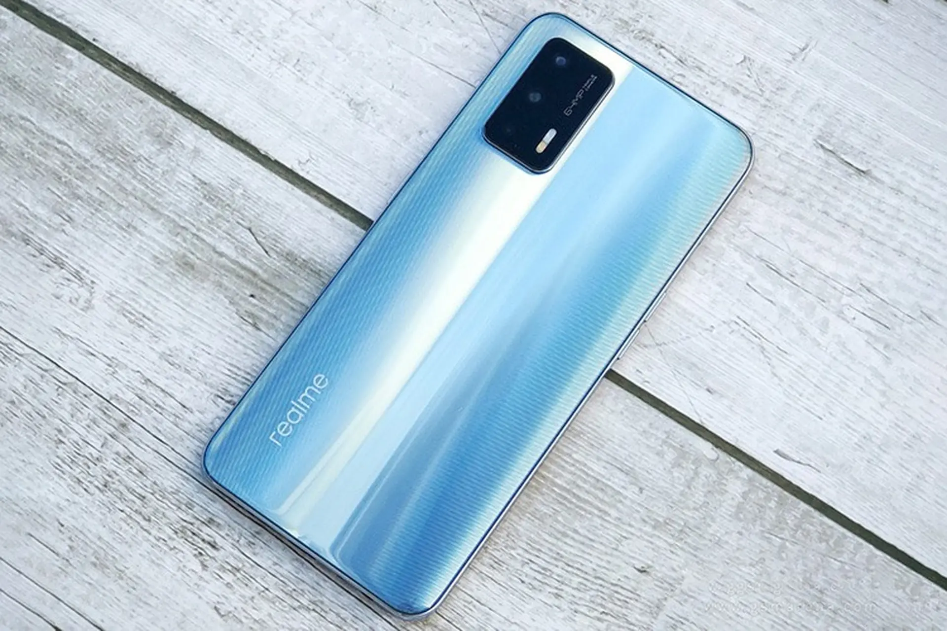 Lộ cấu hình Realme GT2 Pro: Chip Snapdragon 8 Gen1, màn hình 120Hz, Android 12