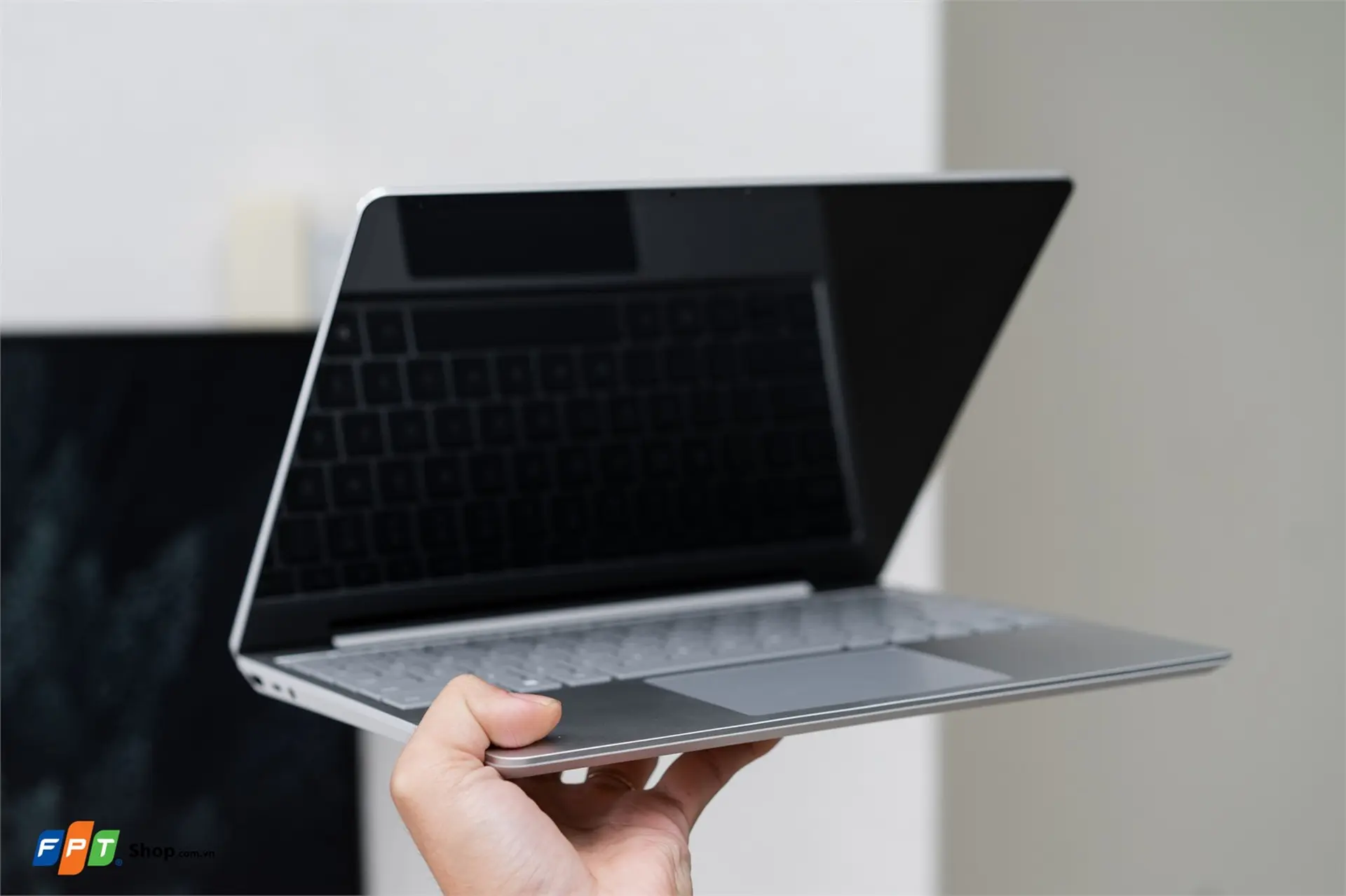 https://fptshop.com.vn/
