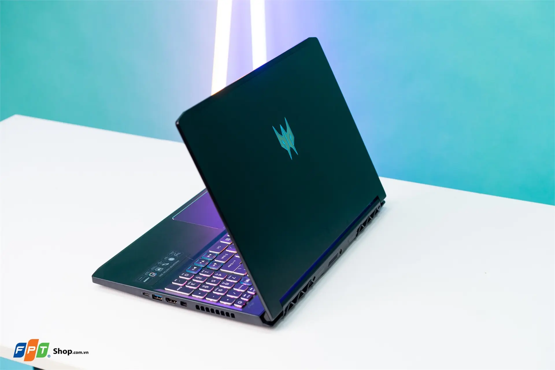 https://fptshop.com.vn/