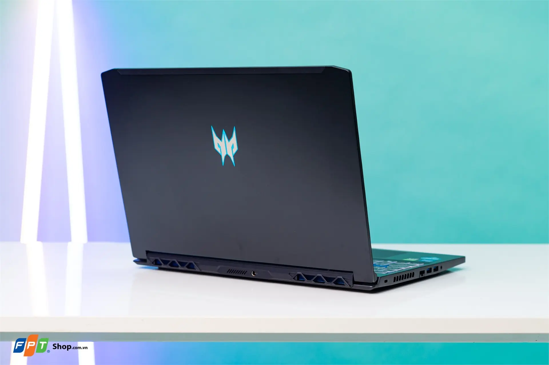https://fptshop.com.vn/