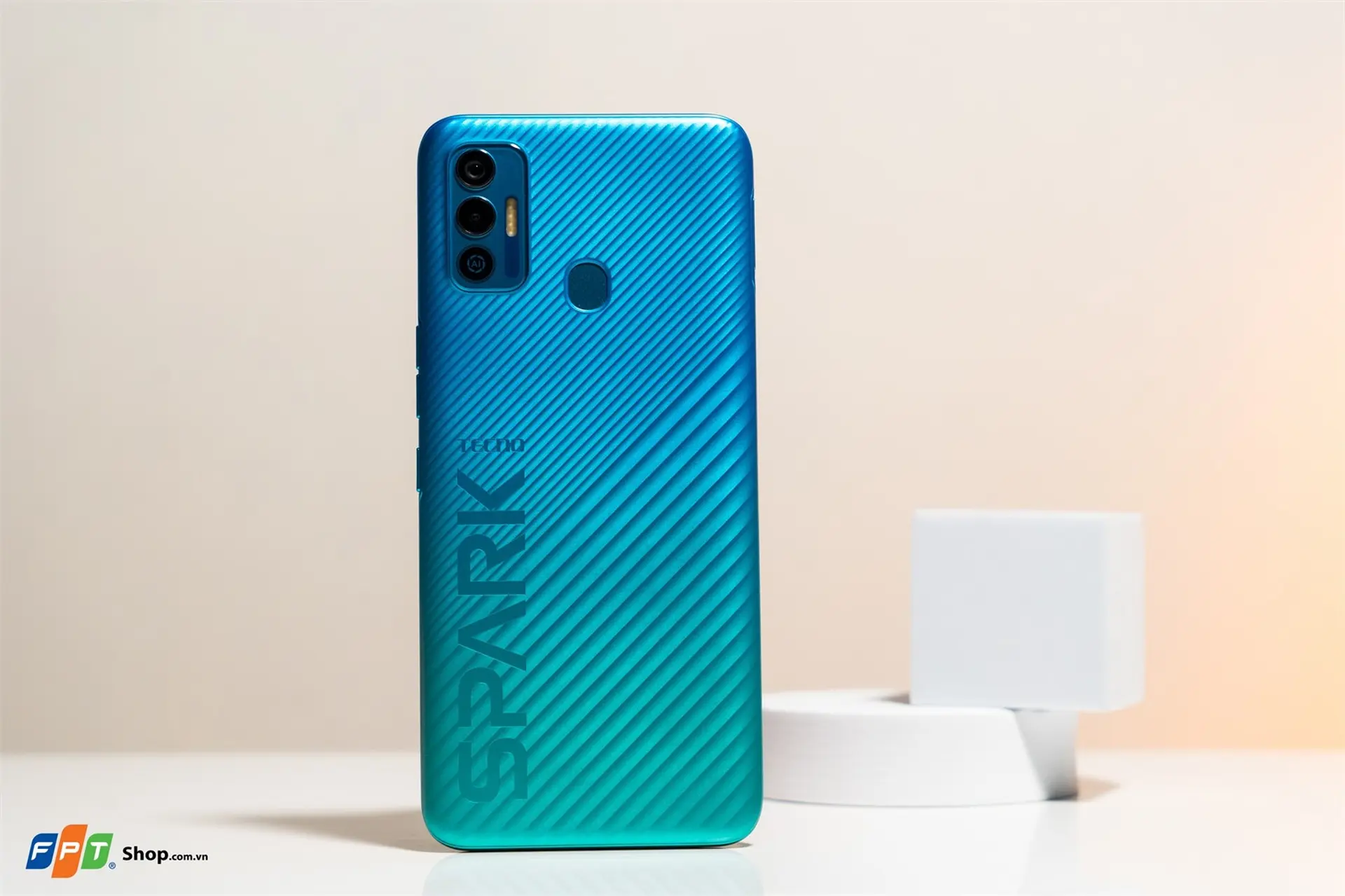 https://fptshop.com.vn/