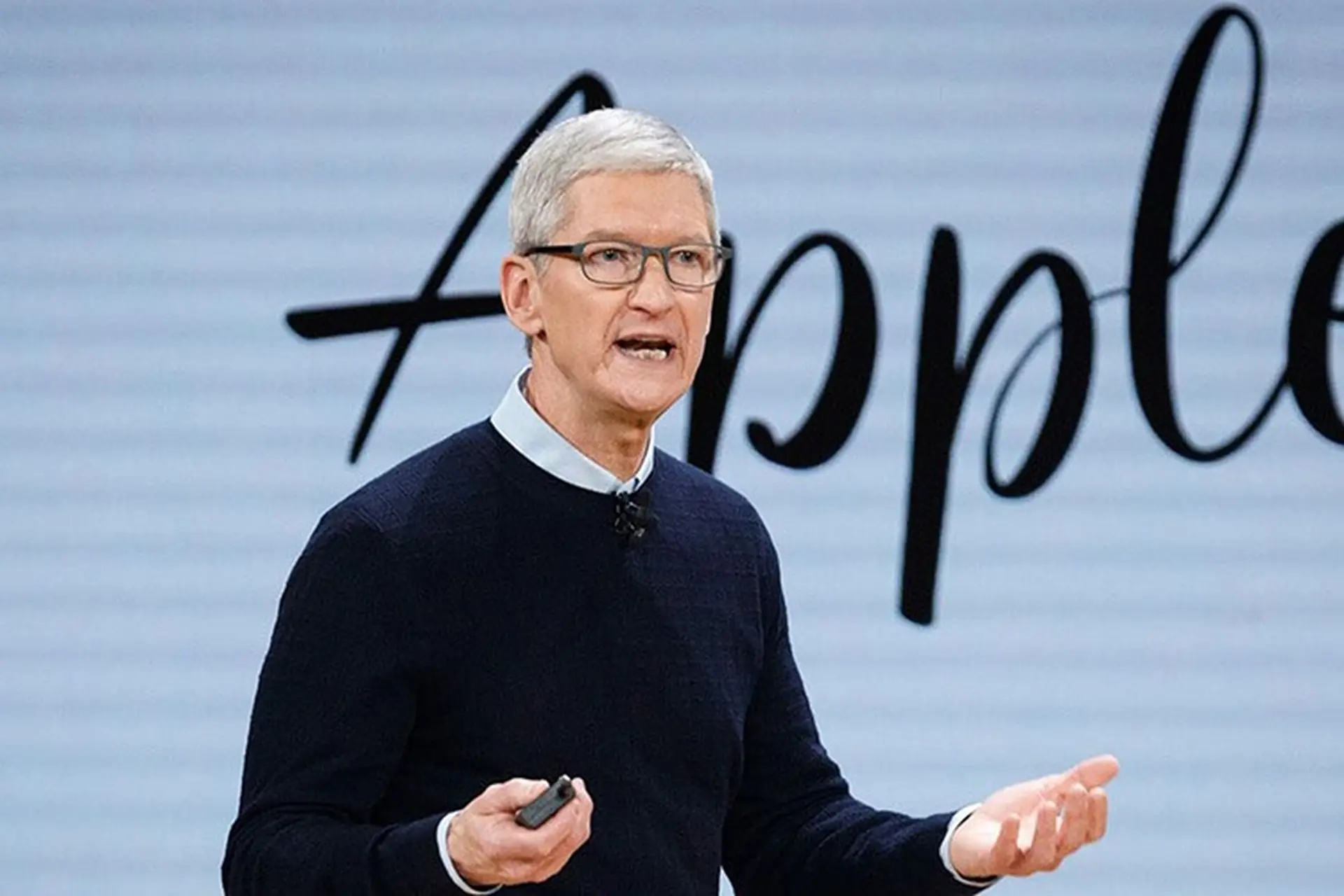 Tim Cook: Apple sẽ đưa ra một 'thông báo lớn' vào ngày mai