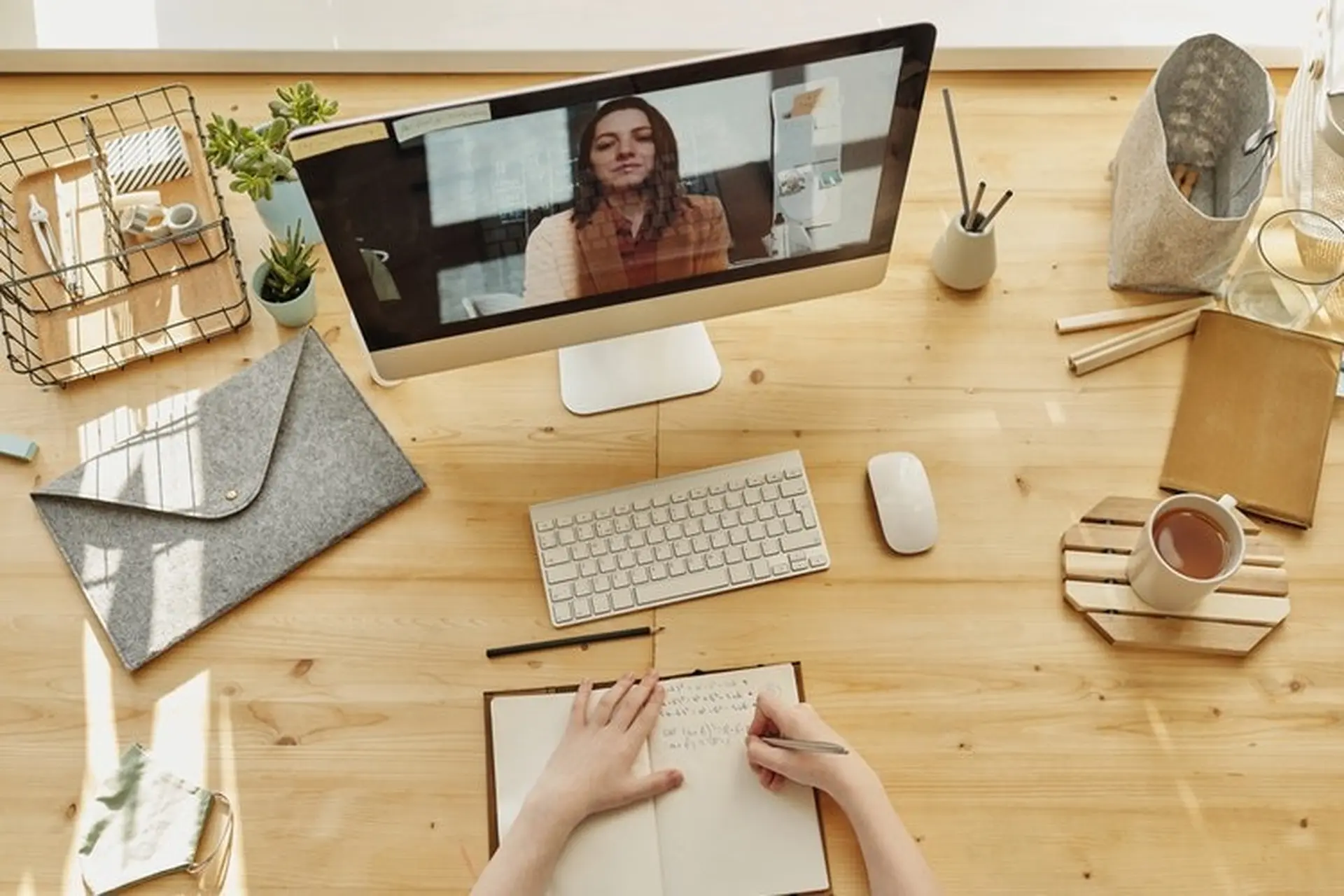 Cách dễ dàng nhìn thấy nội dung trên màn hình của máy Mac hơn