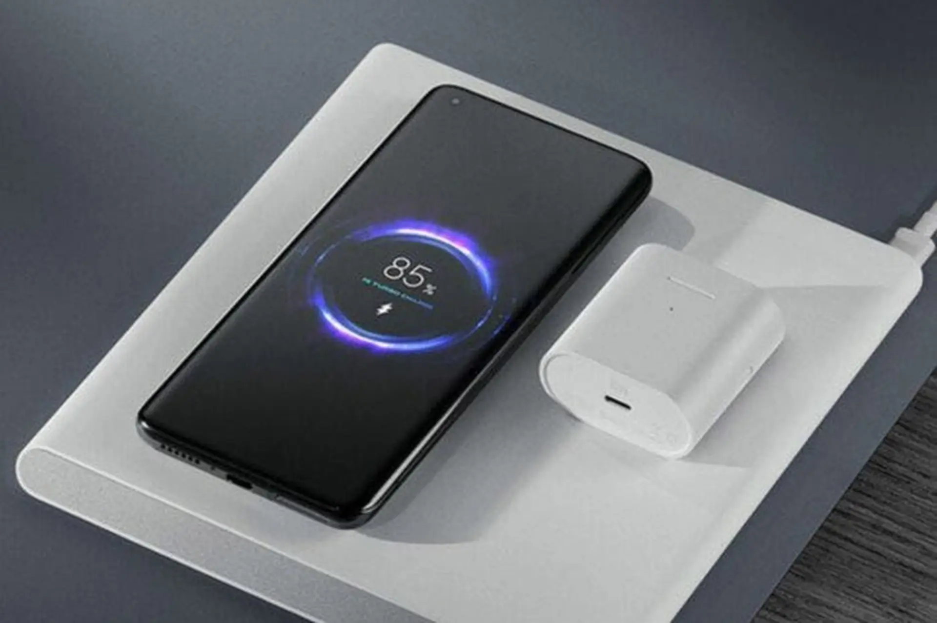 Xiaomi đang phát triển 2 điện thoại hỗ trợ sạc không dây 67W, có phải là Mi 11 Pro và Mi 11 Ultra?