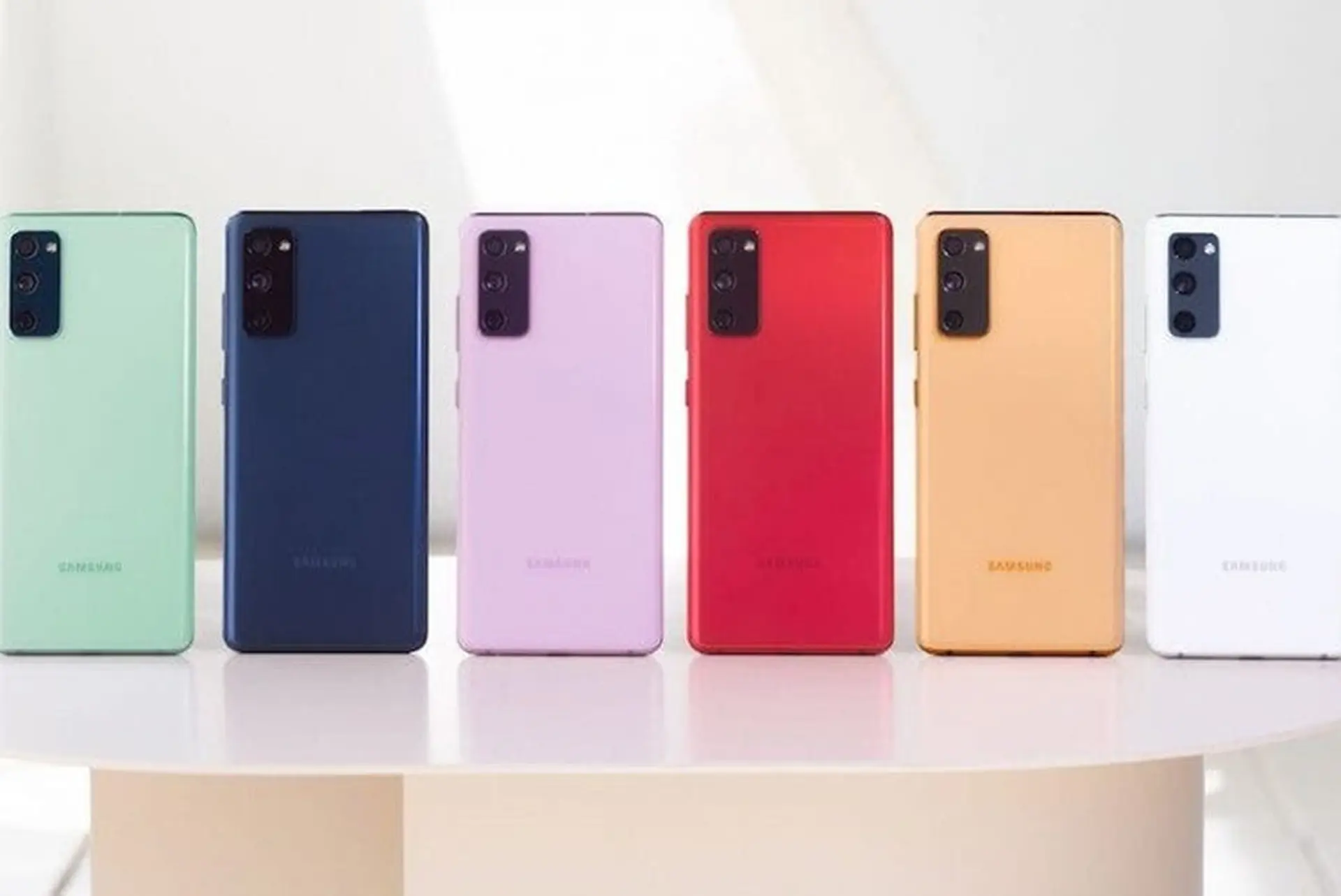Samsung Galaxy S21 FE có thể ra mắt với màn hình 120Hz, chip Snapdragon 870
